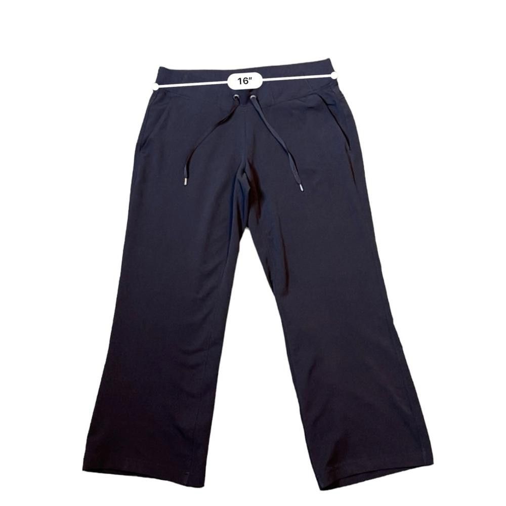 Designer Athleta Wide Leg Cropped Pants Black Size 28" / US 6 / IT 42 - 4 Thumbnail