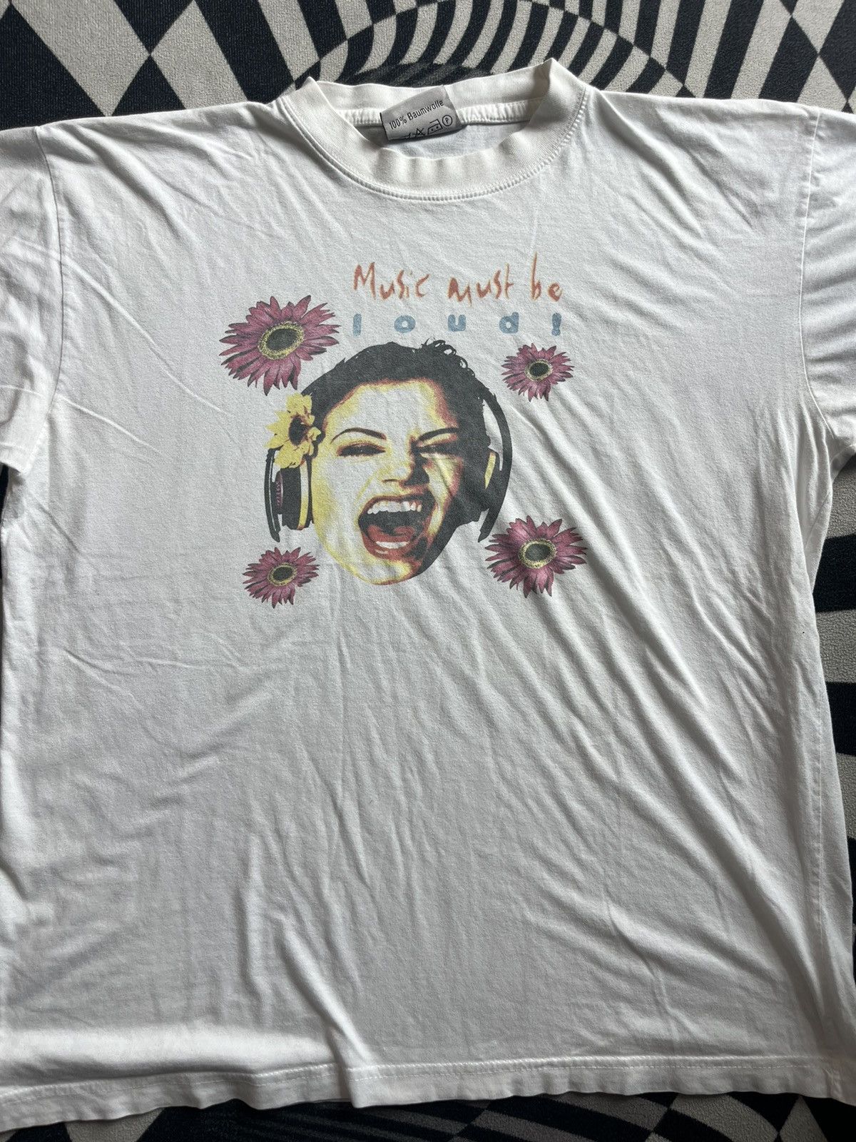 Arts & Science Vintage Music Must be Loud ! Wustenrot 90’s-00’s Tshirt Size US L / EU 52-54 / 3 - 3 Thumbnail