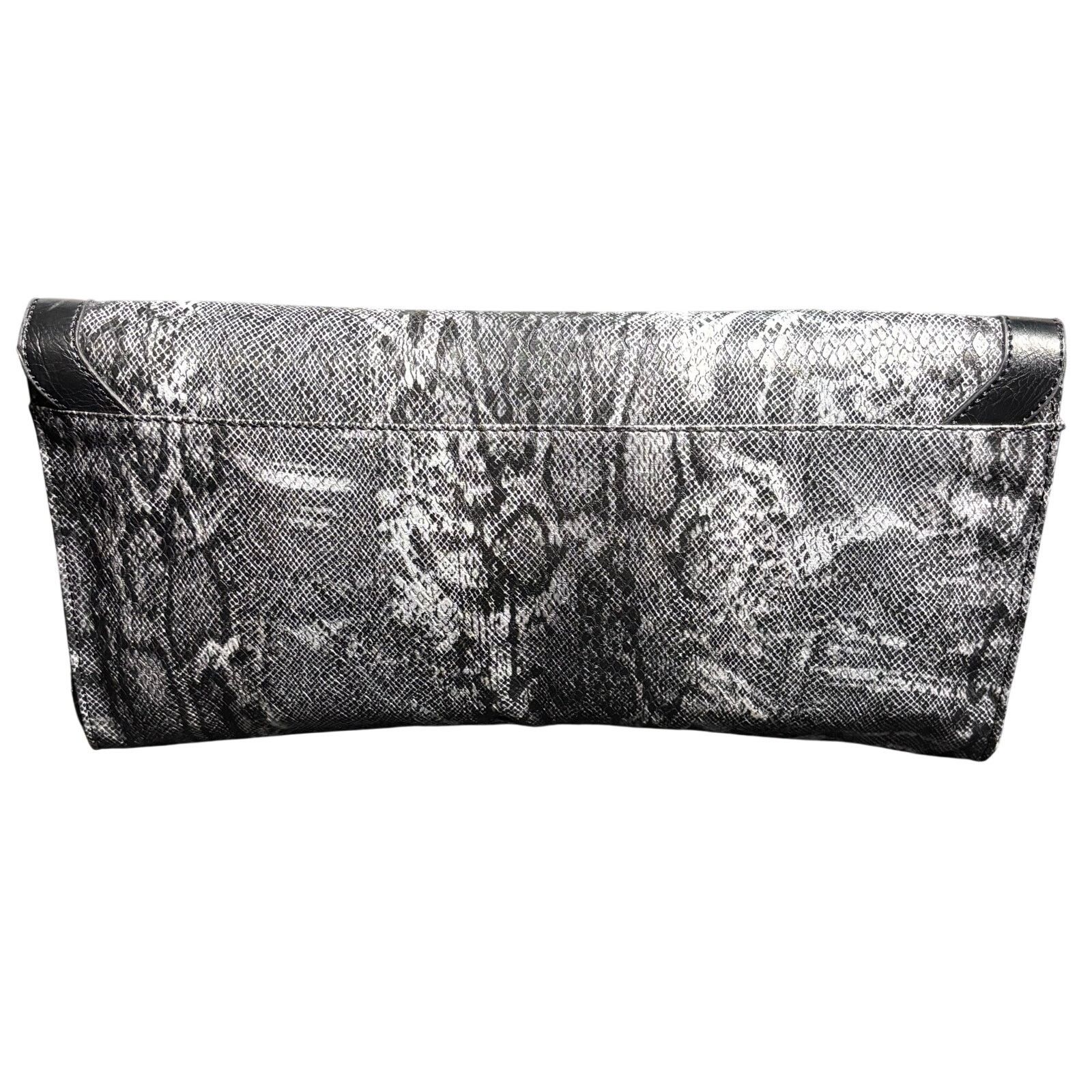 Nine West Black Nine West Faux Snakeskin Clutch Size ONE SIZE - 7 Thumbnail