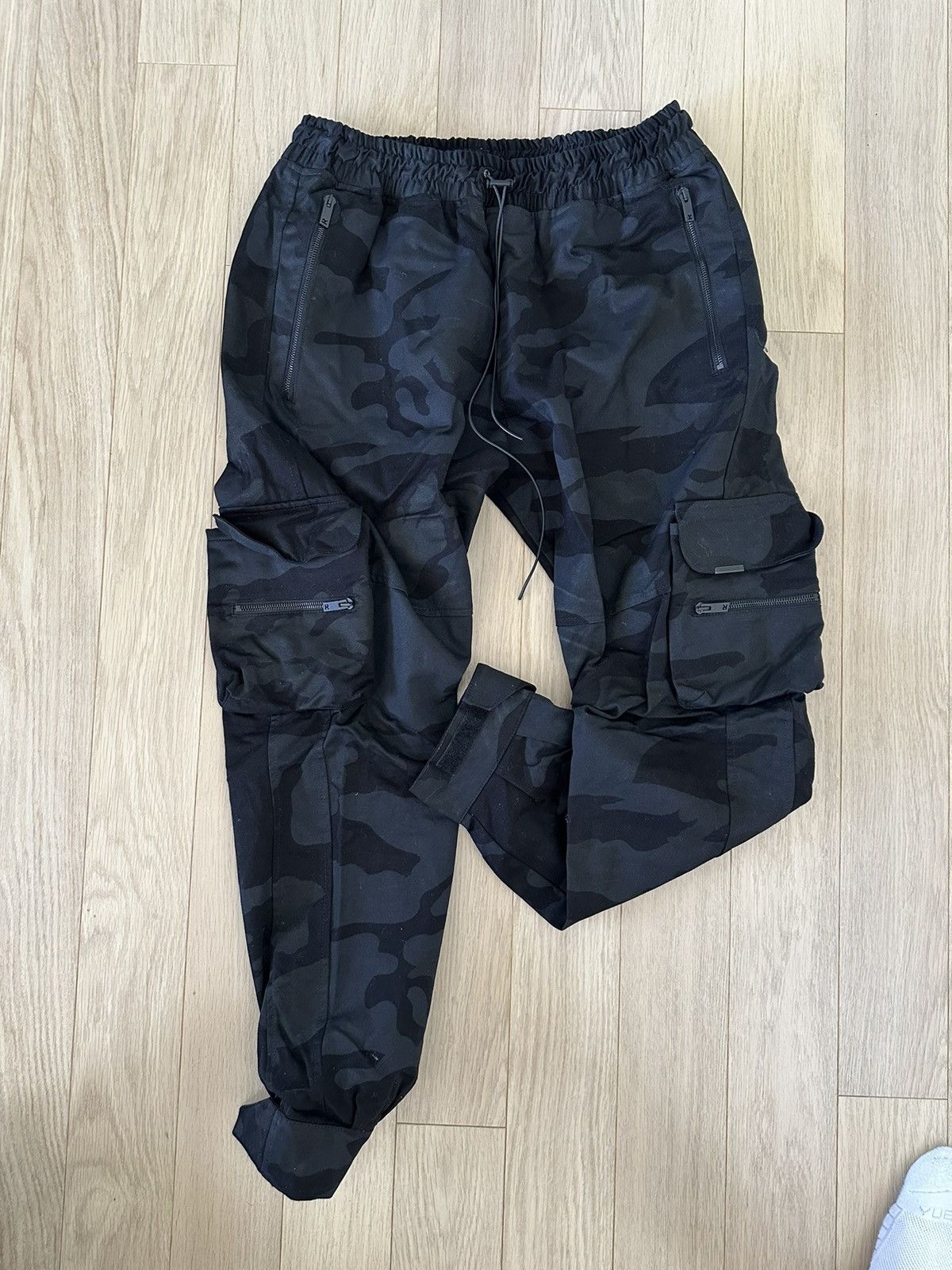 Represent Black Camo Cargo Pants - Mens XL
