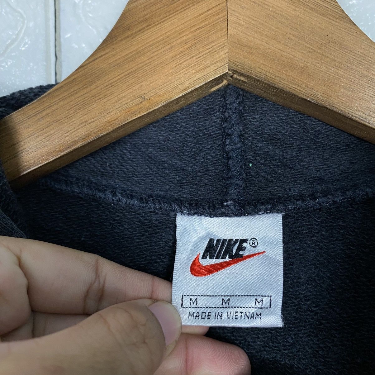 Nike Vintage Hoodie Jumper Pull Over Nike Small Pony Size US M / EU 48-50 / 2 - 16 Thumbnail
