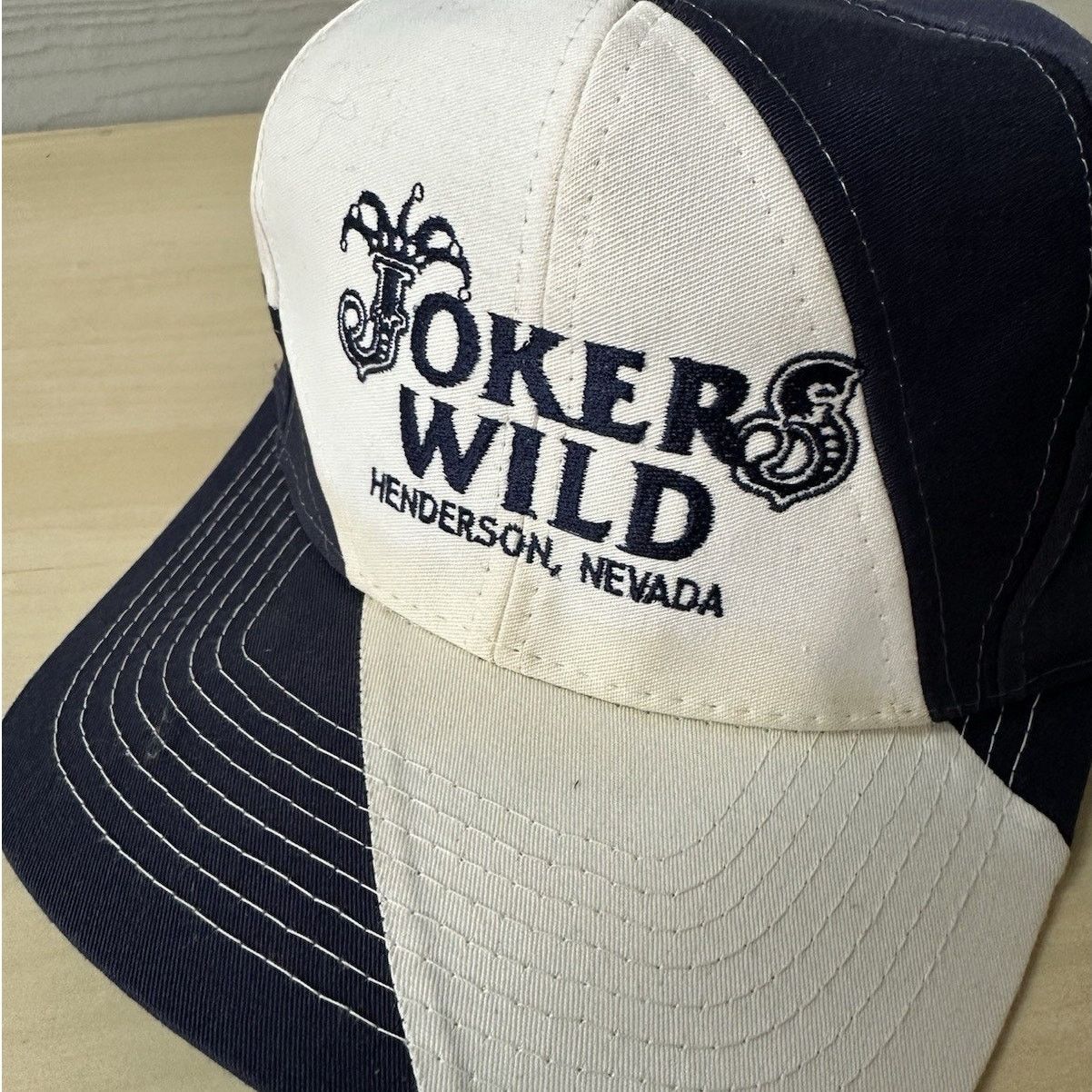 Vintage Jokers Wild Casino Swirl Snapback White & Blue Henderson NV Size ONE SIZE - 2 Thumbnail