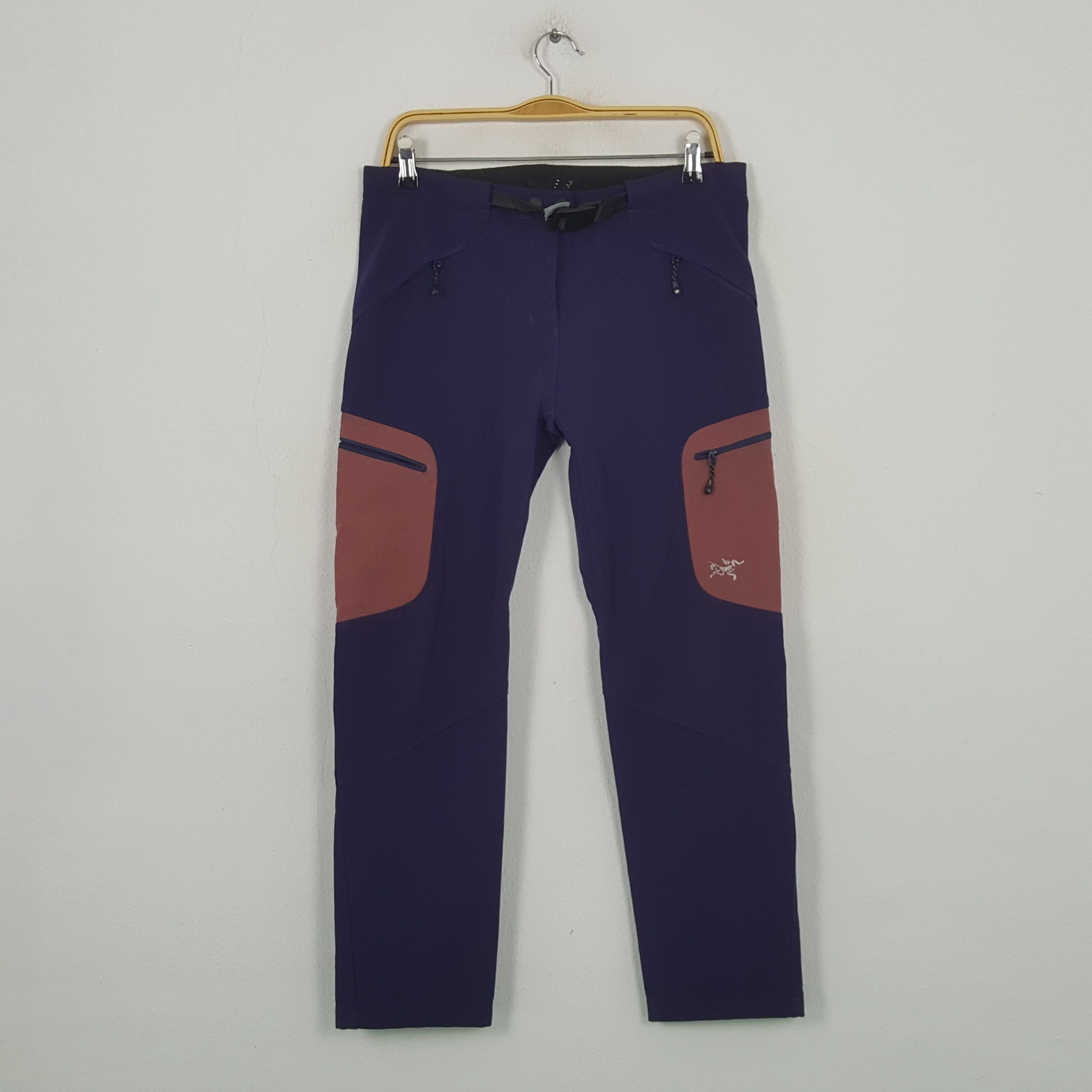ARC&#39;TERYX - ARC&#39;TERYX　trim  fit coupe ajusteeパンツ　３２ Arc'teryx Arcteryx trim fit coupe ajustee pants | Grailed