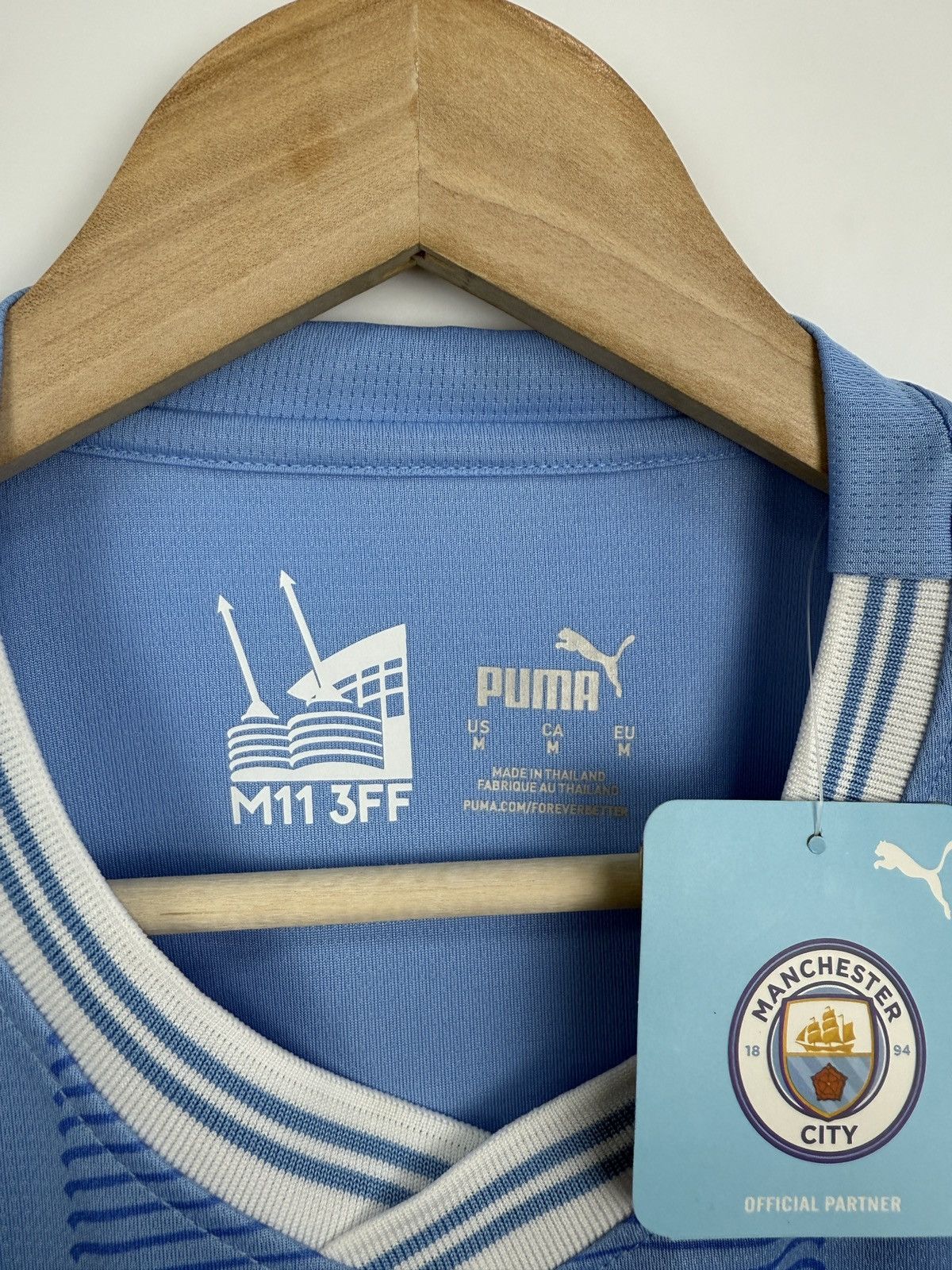 Puma 🏴󠁧󠁢󠁥󠁮󠁧󠁿 23/24 Manchester City Puma Soccer Jersey Rare Y2K Holland Size US M / EU 48-50 / 2 - 7 Thumbnail