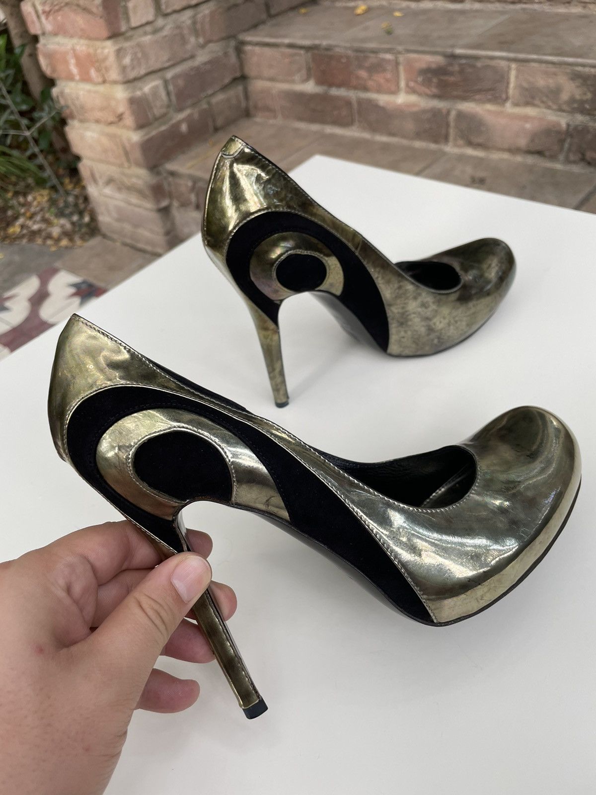 Alexander McQueen Ultra rare iconic runway Alexander McQueen heels Size US 7.5 / IT 37.5 - 8 Thumbnail