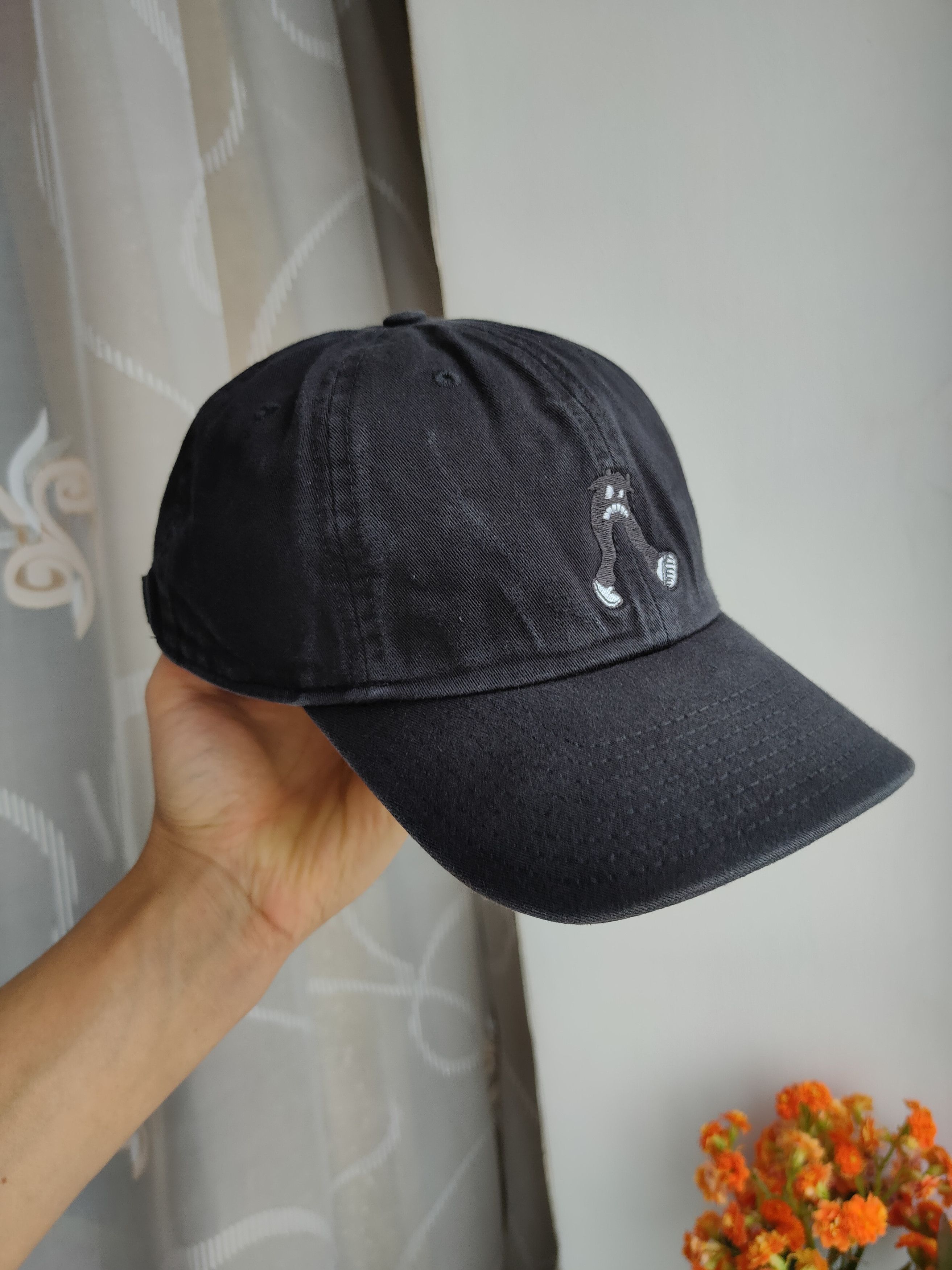 Gentle Monster Vintage Nervous Dad Hat Tope Black Cap Monster Logo Cap Size ONE SIZE - 4 Thumbnail