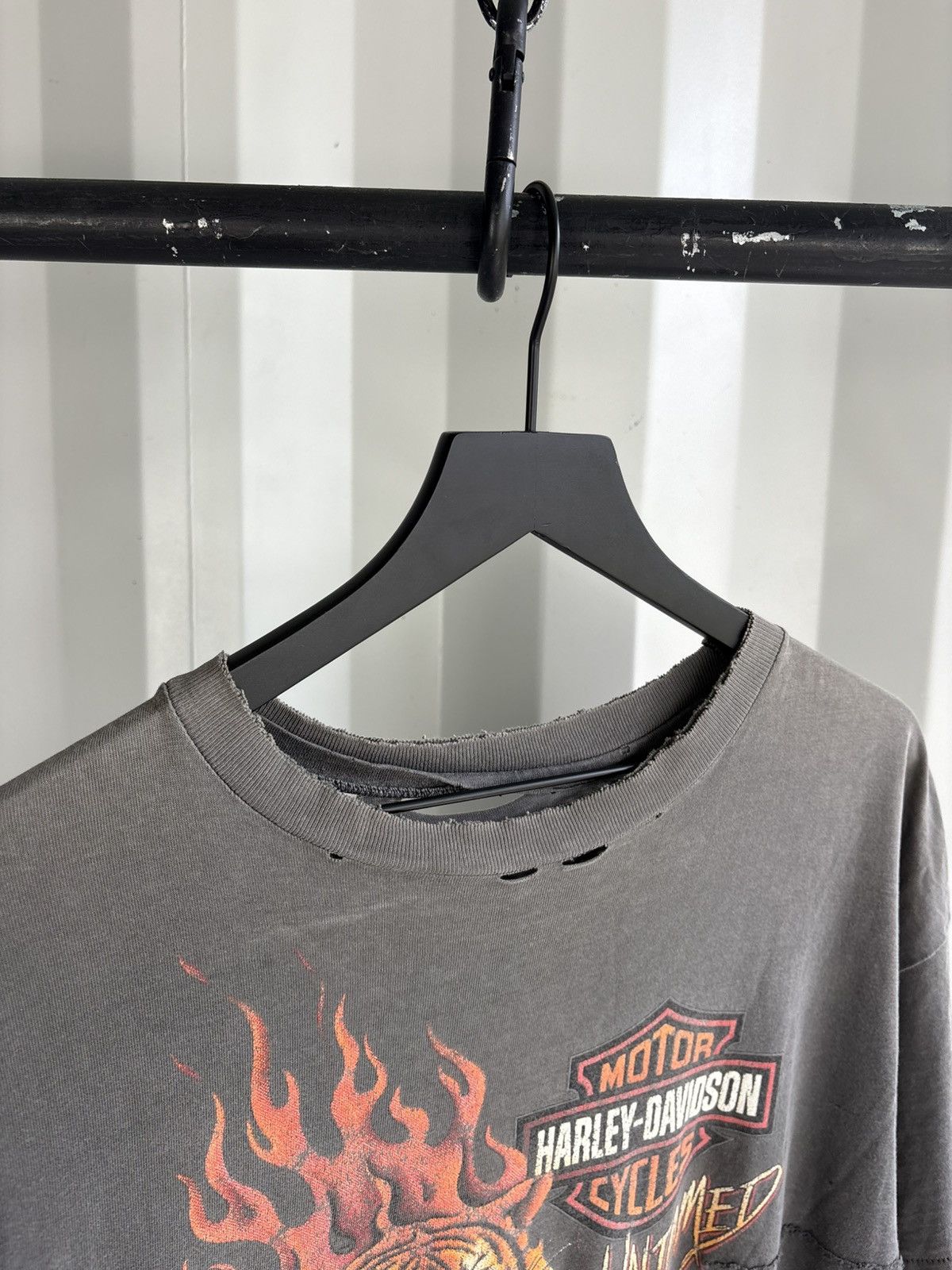 Harley Davidson Vintage Harley Untamed Shirt Faded Distressed Band Grunge Size US XL / EU 56 / 4 - 6 Thumbnail