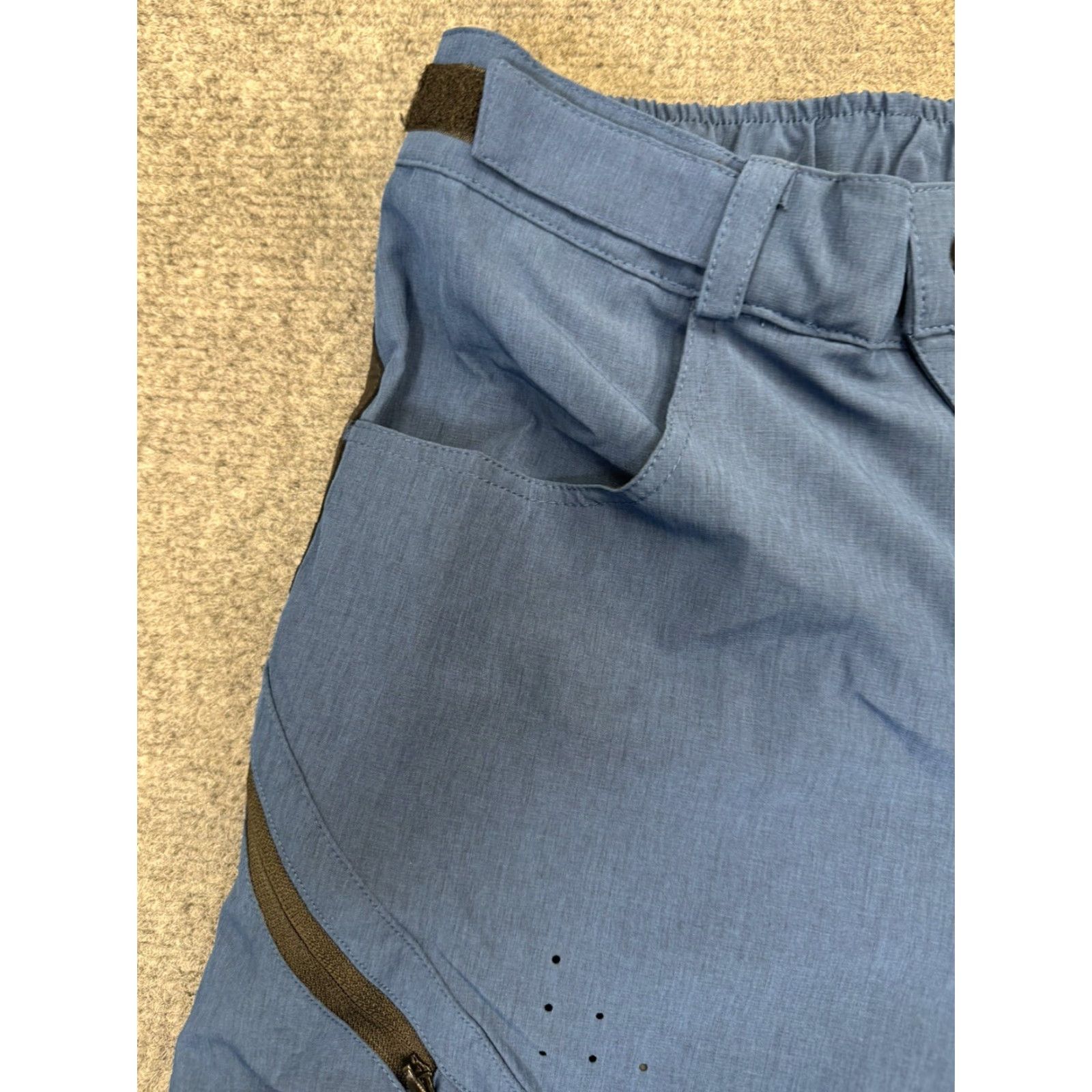 Brandblack Priessei Mens XL Cargo Adventure Shorts Vented Adjustable Stretch Blue and Black Cargo, Quick Dry, Outdoor, Sports, Travel Size US 36 / EU 52 - 4 Thumbnail