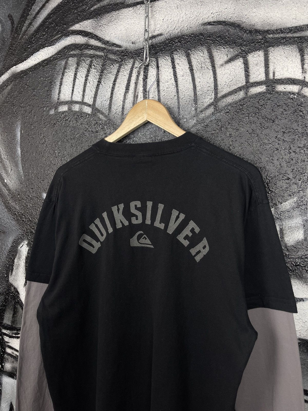 Quiksilver Y2K Quiksilver Long Sleeve T-Shirt Big Logo Men’s Size L Size US L / EU 52-54 / 3 - 6 Thumbnail