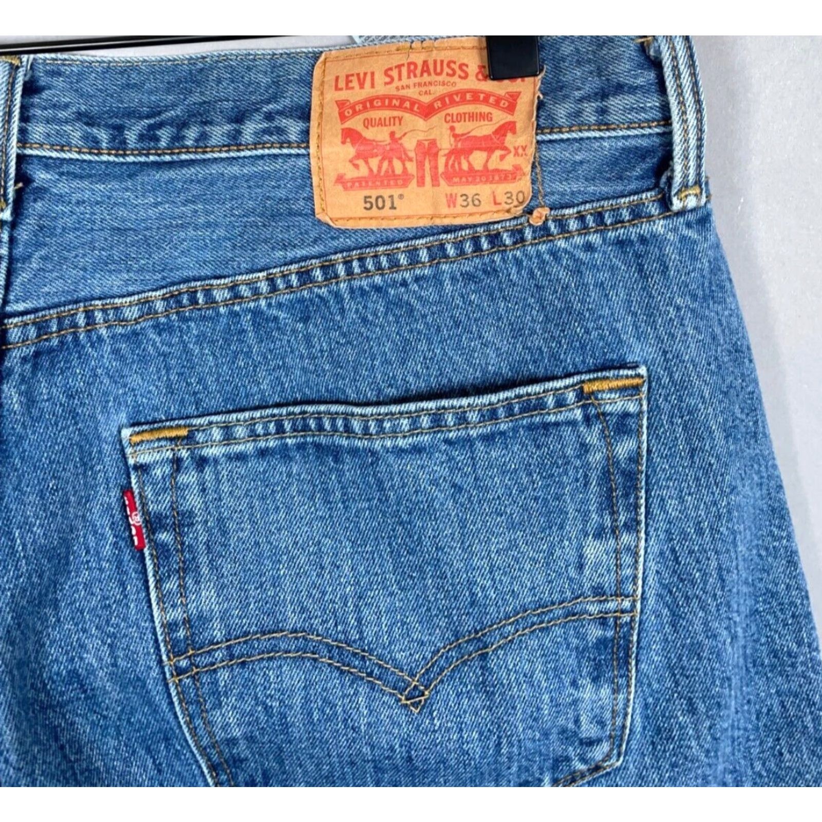 Levi's Levi's 501 XX Jeans Mens 36 x 30 Blue Denim Stonewash Button Fly Straight Regular Mens Size US 36 / EU 52 - 4 Thumbnail