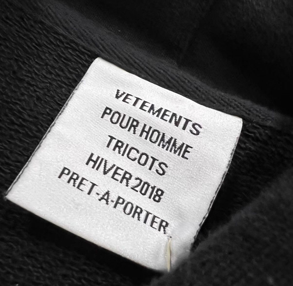 Vetements Vetements Black Letter Print Hoodie J41 Size US M / EU 48-50 / 2 - 3 Thumbnail