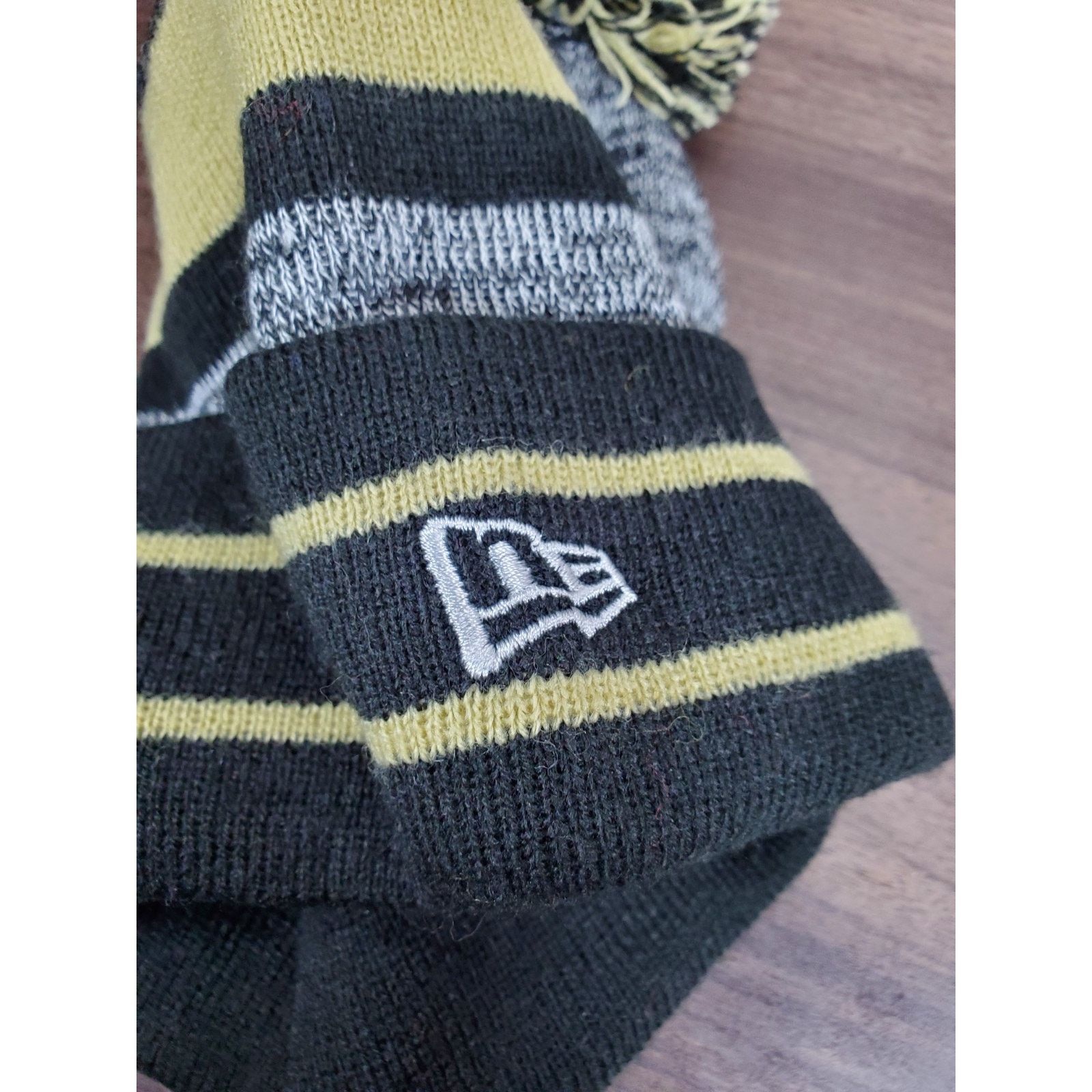 NFL × New Era New Orleans Saints Pom Beanie Knit Winter Hat Cap Football Size ONE SIZE - 4 Thumbnail