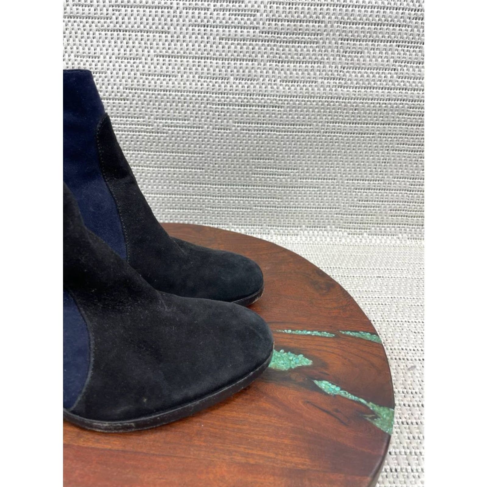 Aquatalia Aquatalia Boots Womens 7 US Eliana Black Suede Ankle Side Zip Heeled Bootie Women's Boots Suede Black Eliana Aquatalia Bootie Size US 7 / IT 37 - 2 Thumbnail