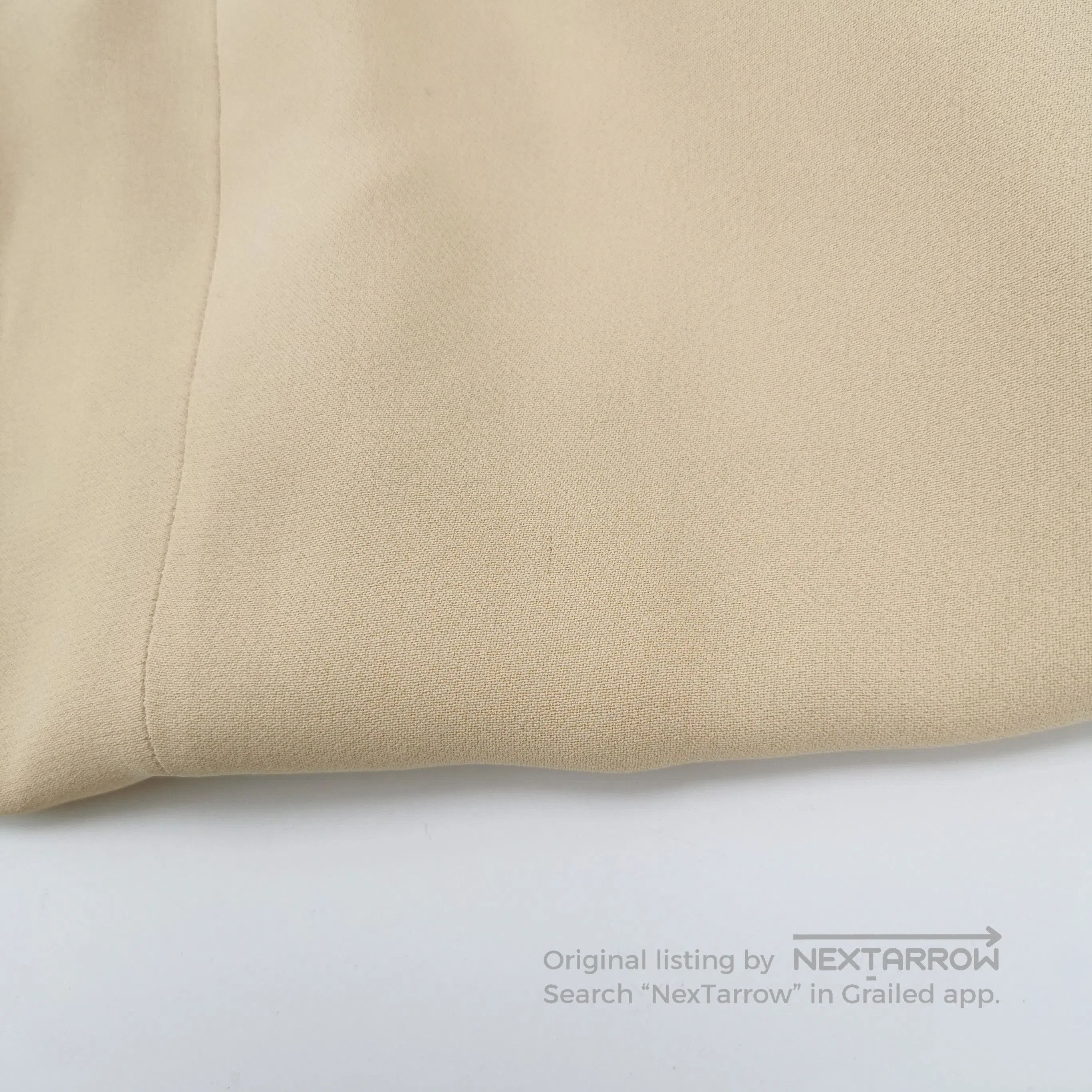 Burberry Burberry Classic Beige Button. Size US L / EU 52-54 / 3 - 4 Thumbnail