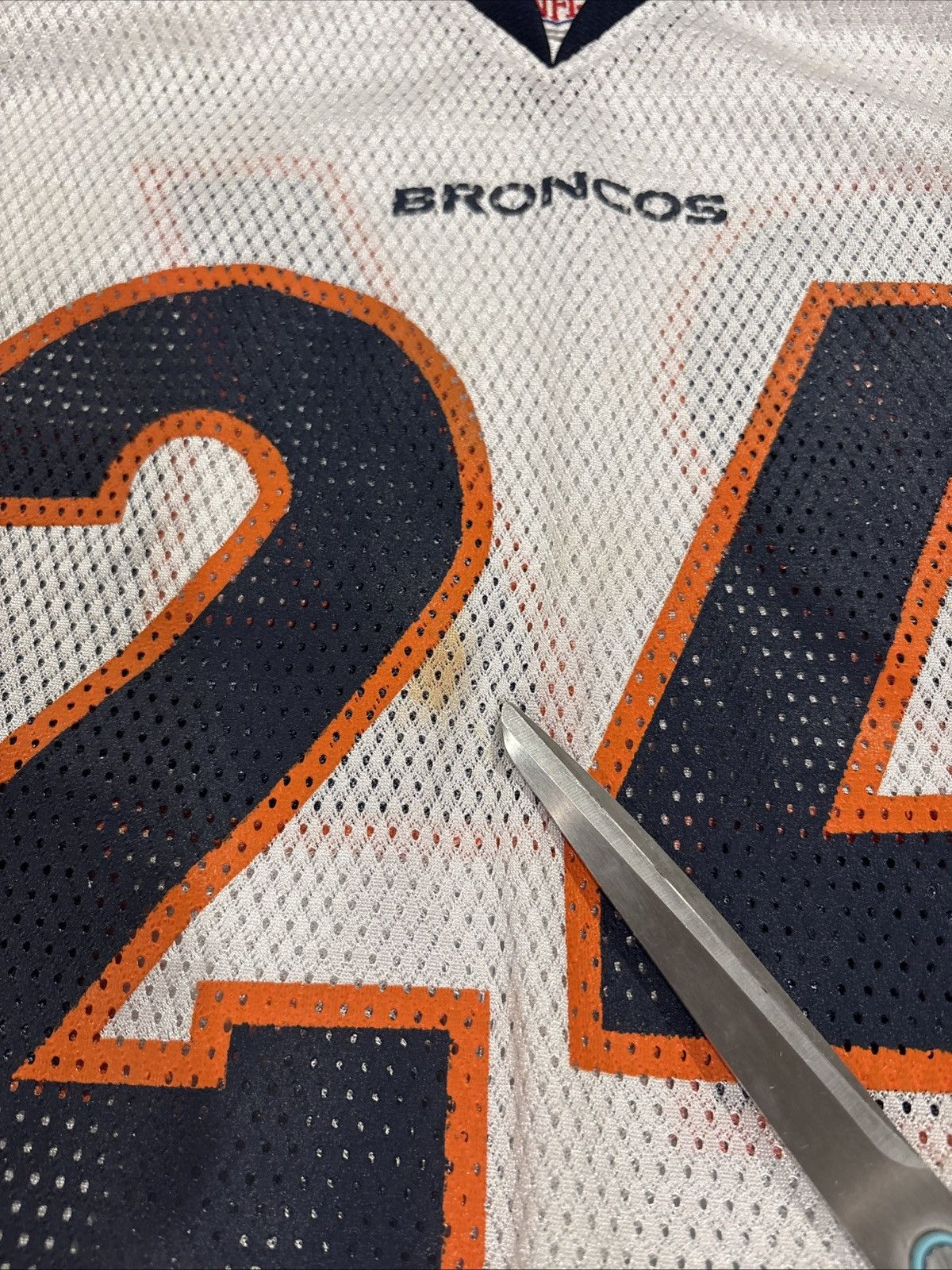 Reebok Champ Bailey 24 Denver Broncos Authentic Reebok Jersey Sz M Size US M / EU 48-50 / 2 - 4 Thumbnail
