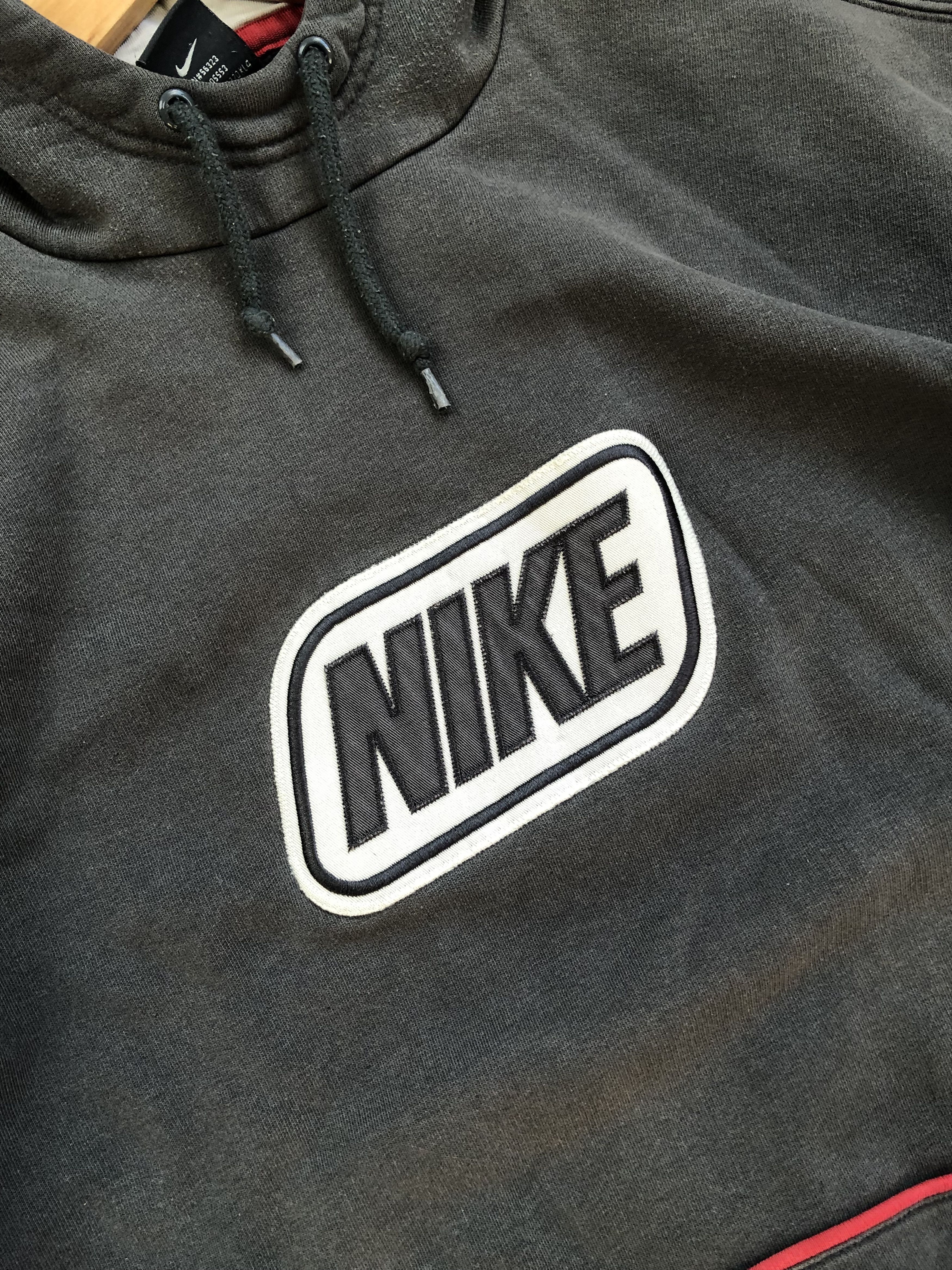 Nike NIKE Vintage Big Central Logo Fade Hoodie Streetwear Casual Size US L / EU 52-54 / 3 - 5 Thumbnail