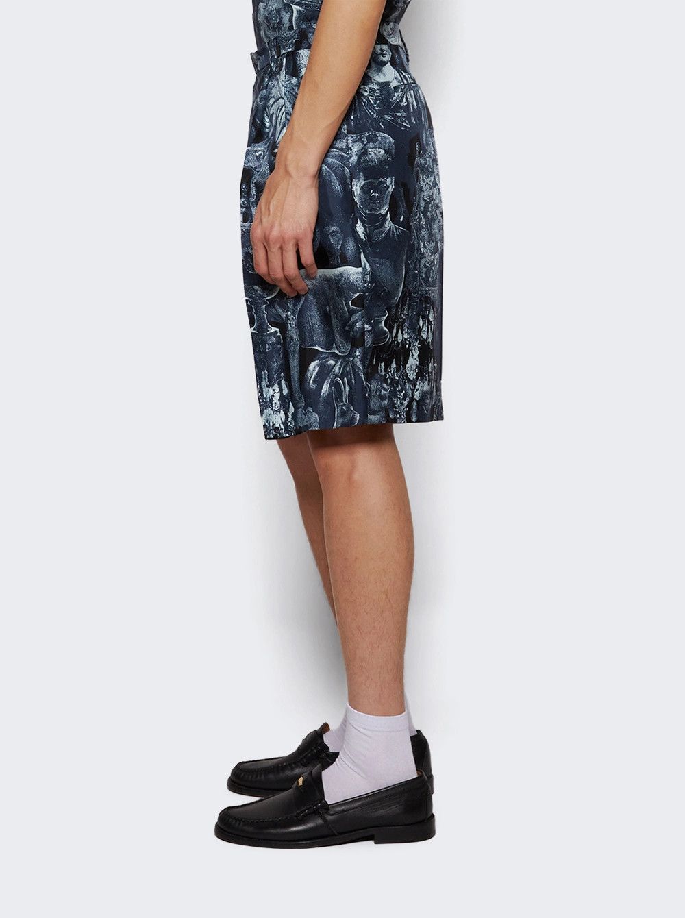 Givenchy o1mle0426 Bermuda Shorts in Blue Size US 32 / EU 48 - 3 Thumbnail