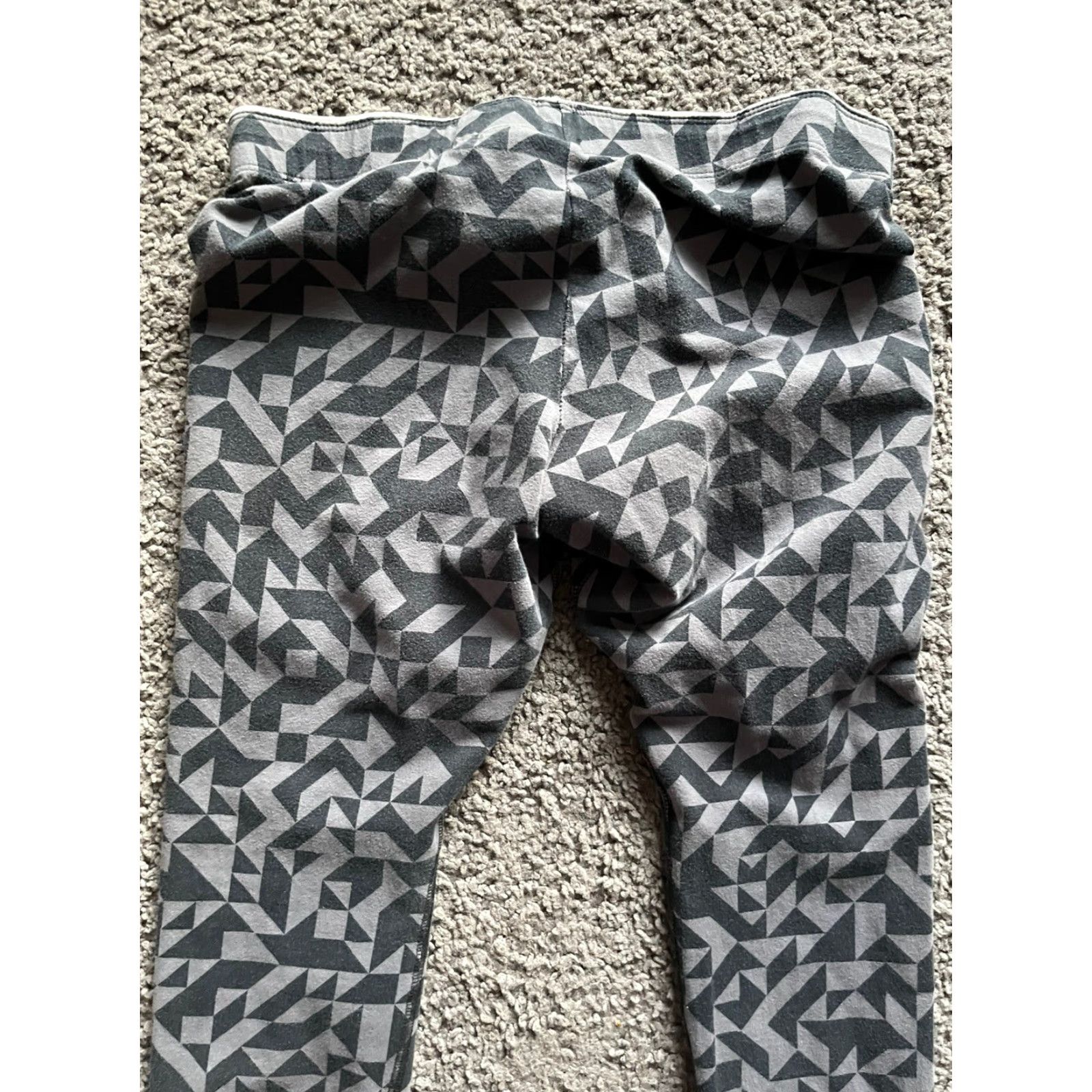 Nike Nike Sportswear NSW Club Tangrams Leggings Women XL Black/White Tangrams Size 40" / US 18 - 5 Thumbnail