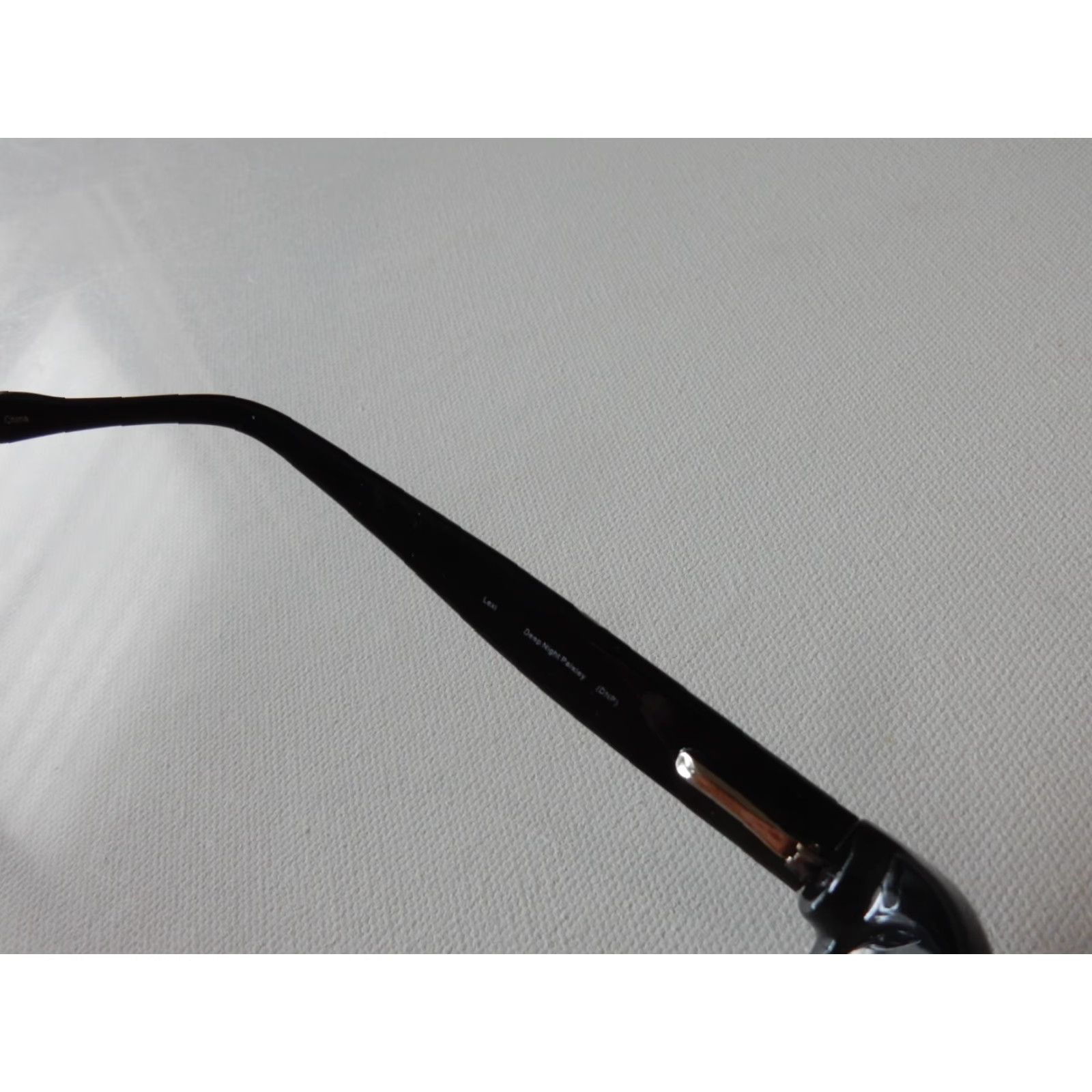 Vera Bradley VINTAGE Vera Bradley Sunglasses Lexi Deep Night Paisley Women Black 2.00 Small Scratches Size ONE SIZE - 5 Thumbnail