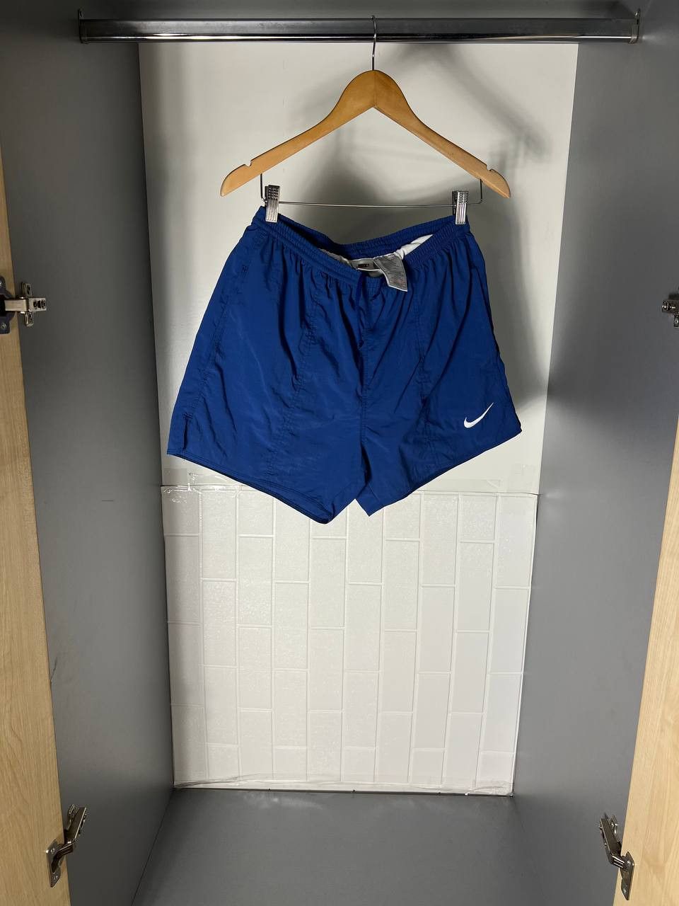 Nike VINTAGE NIKE CHALLENGE COURT RETRO NYLON SHORTS Y2K 90s USA Size US 32 / EU 48 - 4 Thumbnail