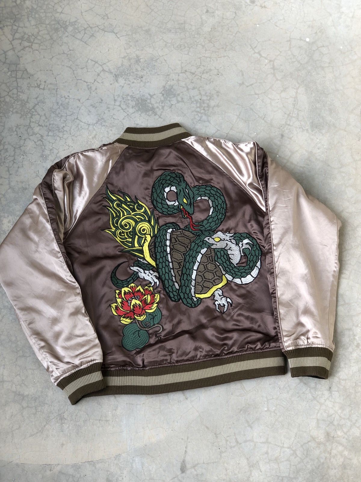 If Six Was Nine RARE VINTAGE REVERSIBLE GUMU SUKAJAN SNAKE DRAGON JACKET Size US S / EU 44-46 / 1 - 3 Thumbnail