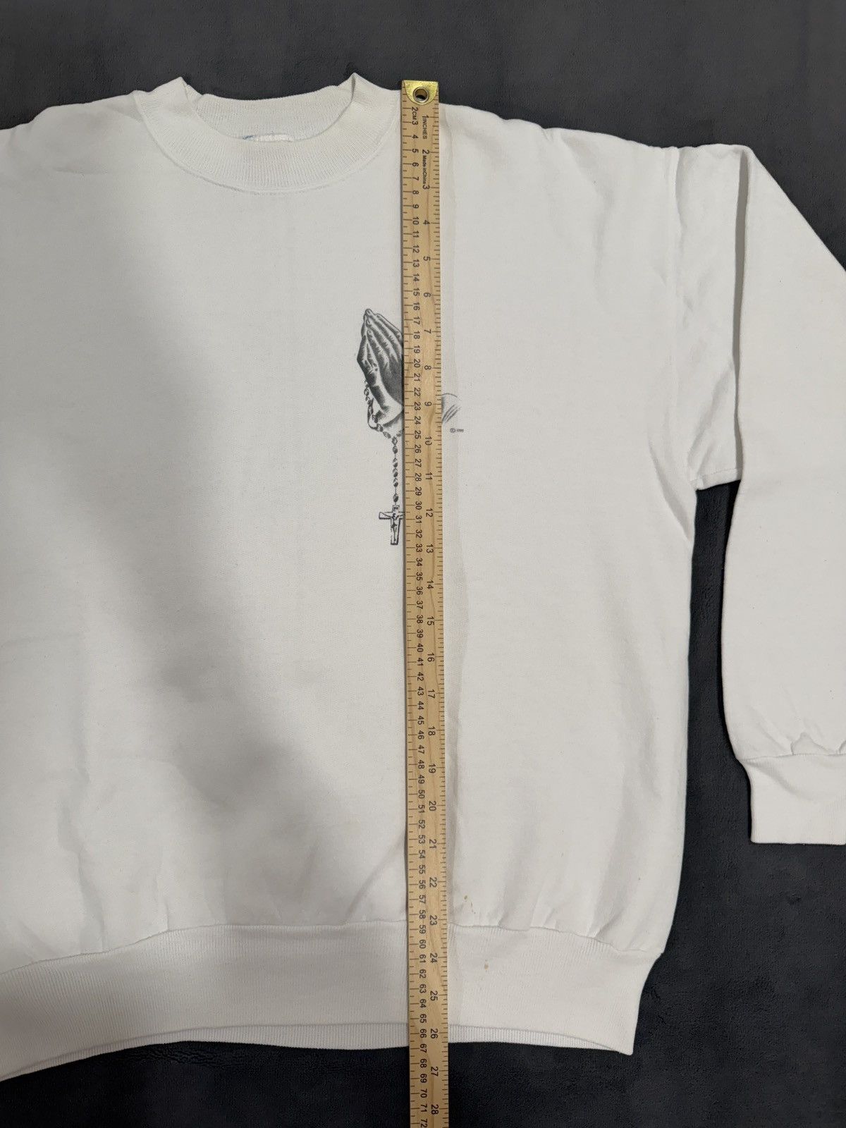 Homies Vintage 1998 Aztlan Graphics Praying Hands Cross Crewneck Size US L / EU 52-54 / 3 - 9 Thumbnail