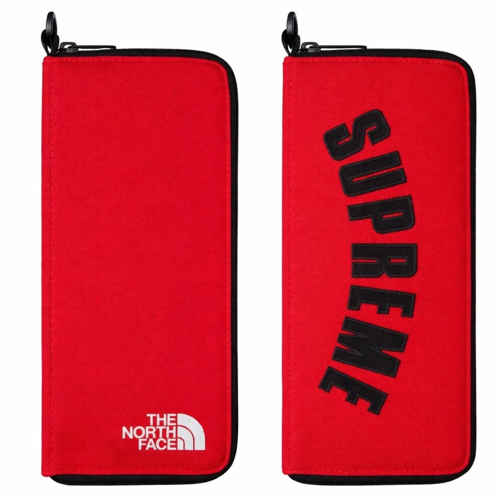 Supreme × The North Face Supreme x the North face S logo Sleeping