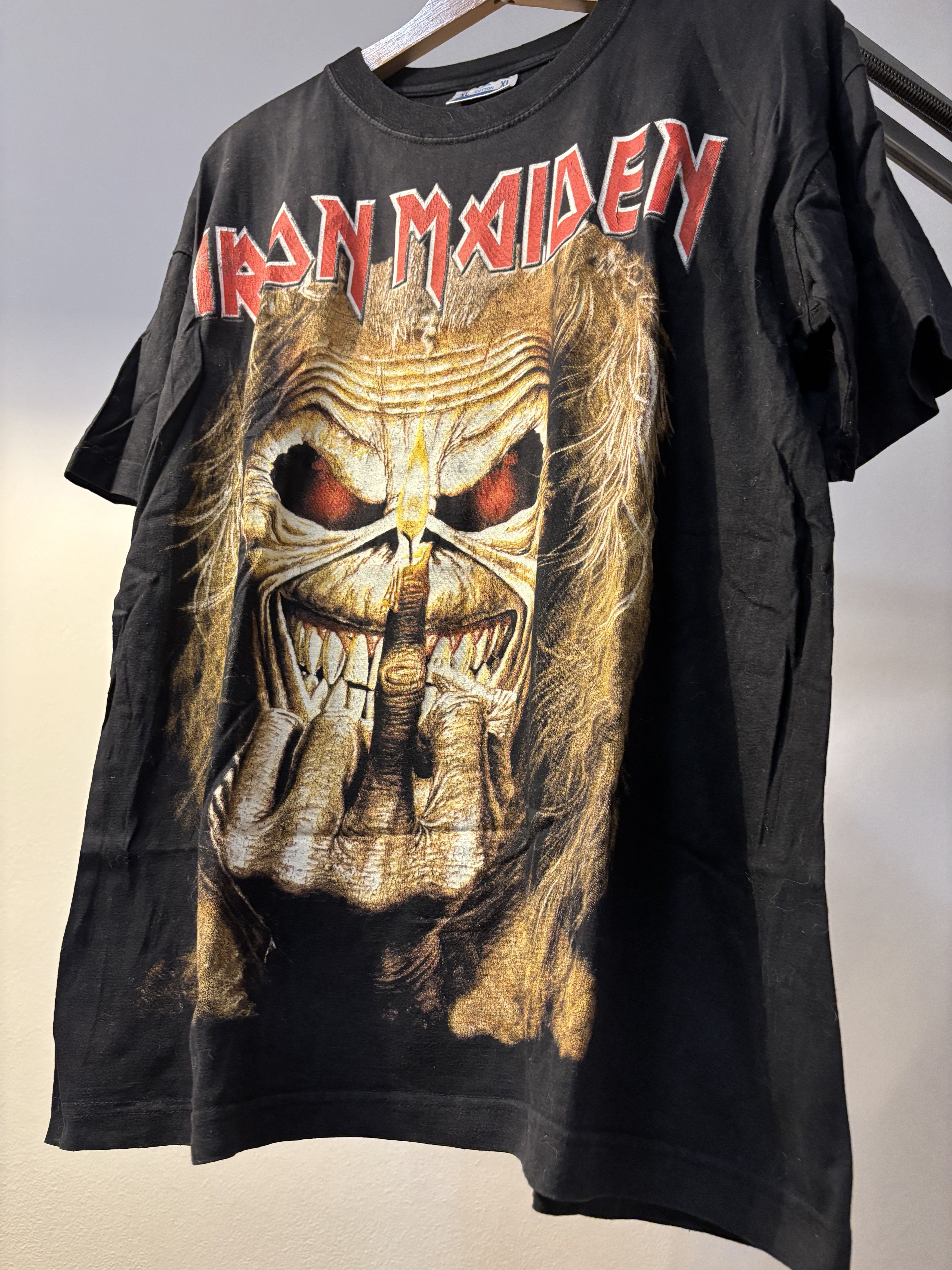 Iron Maiden Vintage 90s Iron Maiden middle finger t-shirt Size US XL / EU 56 / 4 - 2 Thumbnail