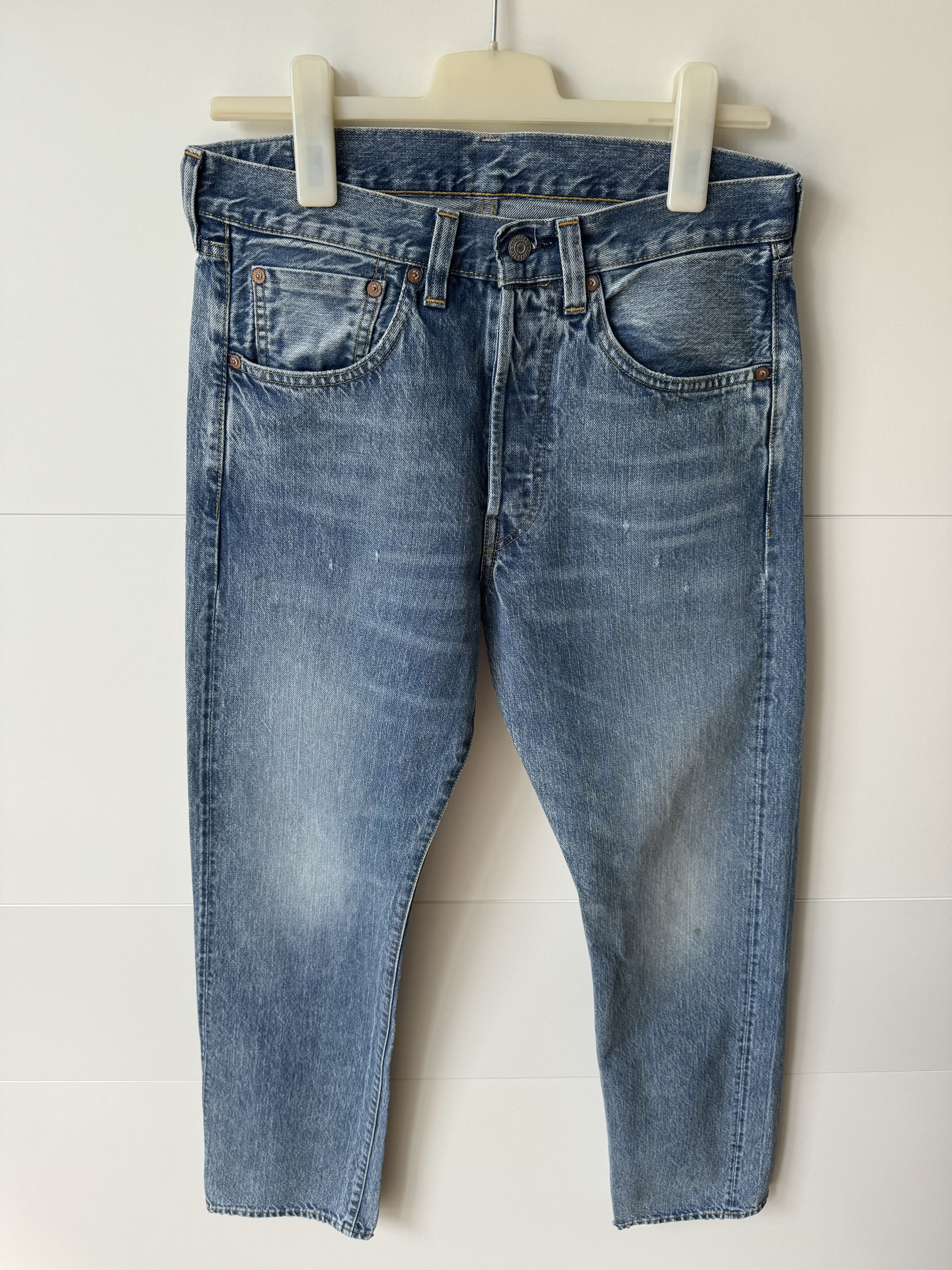 Levi's Vintage Clothing [W30/L32] 1947 501 Jean (Beaches) Size US 30 / EU 46 - 2 Thumbnail