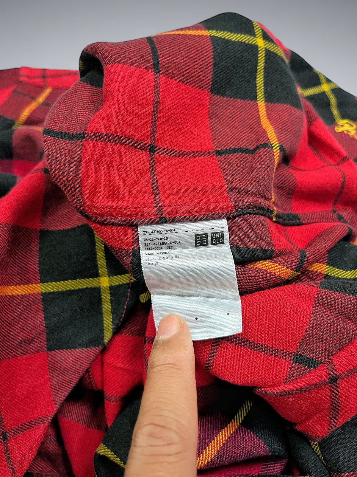 JW Anderson × Uniqlo Uniqlo x JW Anderson Half Button Plaid Flannel Size US L / EU 52-54 / 3 - 6 Thumbnail
