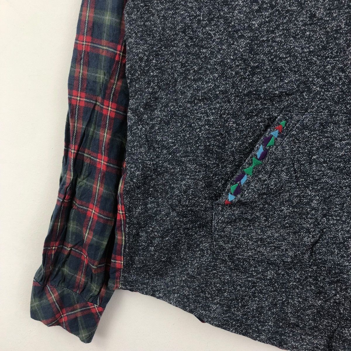 Vintage TITICACA Pocket Warmer Checked Plaids Sweatshirt Size US S / EU 44-46 / 1 - 5 Thumbnail