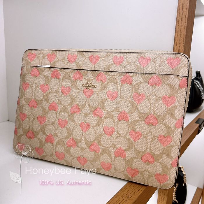 Laptop sleeve in online signature canvas