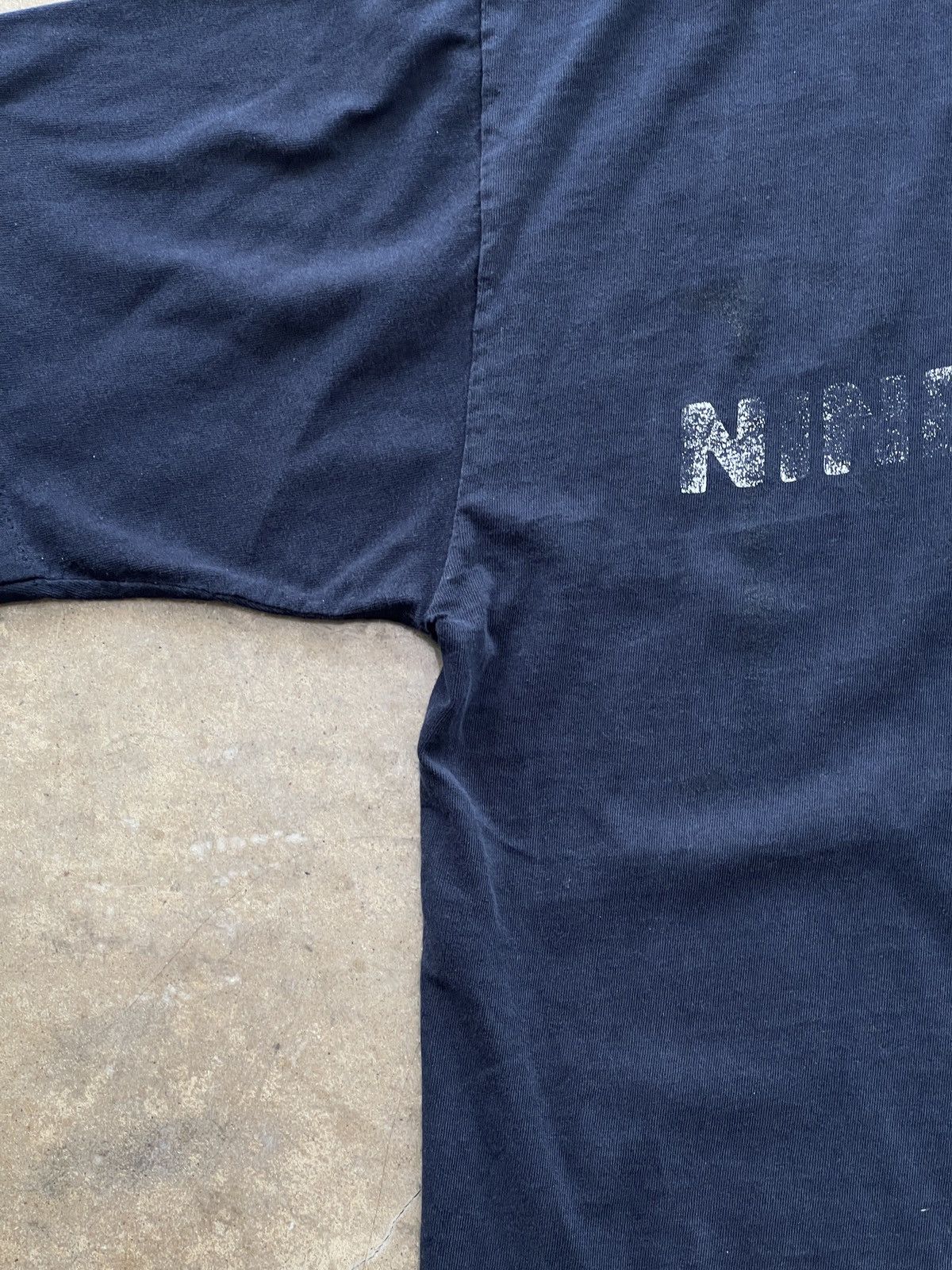 Band Tees Vintage 1990 Nine Inch Nails NIN Distressed Tee XL Size US XL / EU 56 / 4 - 9 Thumbnail