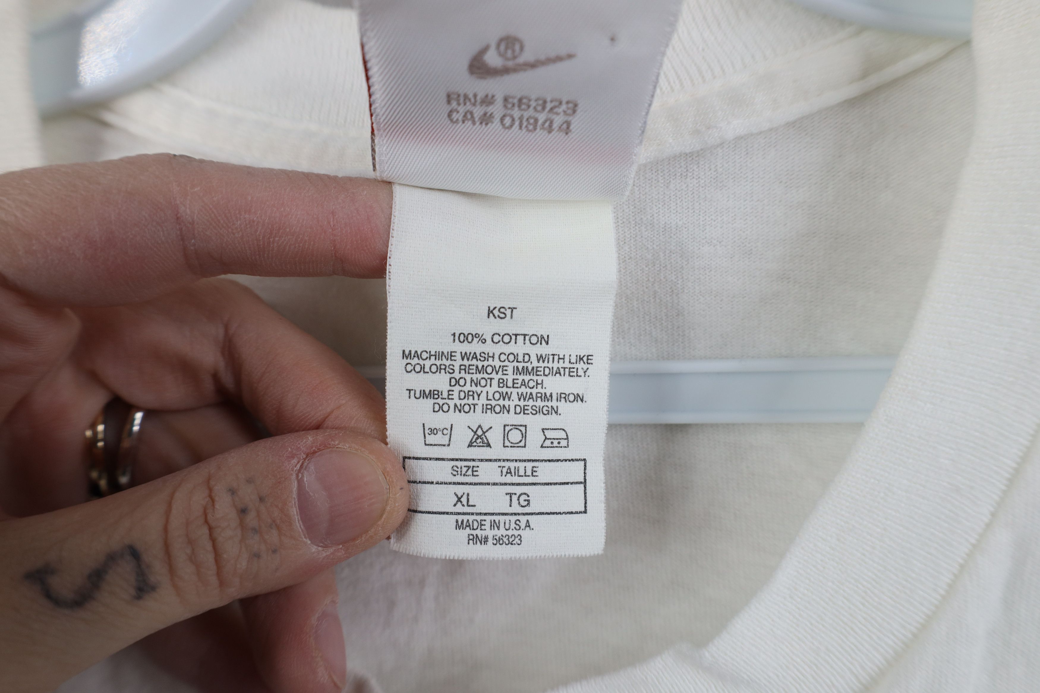 Nike Vintage 90s Nike Abstract Spell Out T-Shirt White USA Size US XL / EU 56 / 4 - 11 Thumbnail