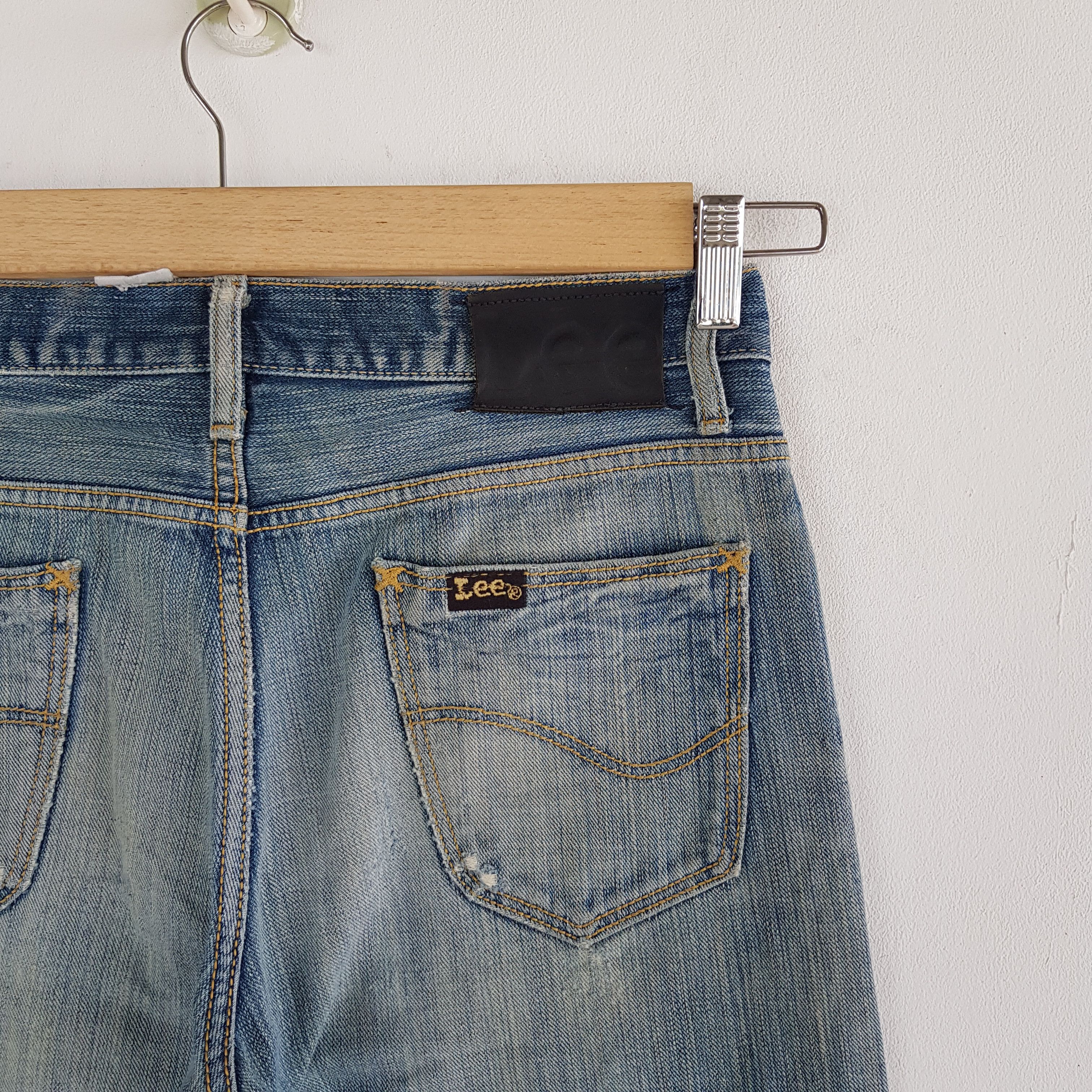 Levi's Vintage 90s Lee Jeans Distressed Lee Faded Light Wash Denim Size US 30 / EU 46 - 5 Thumbnail