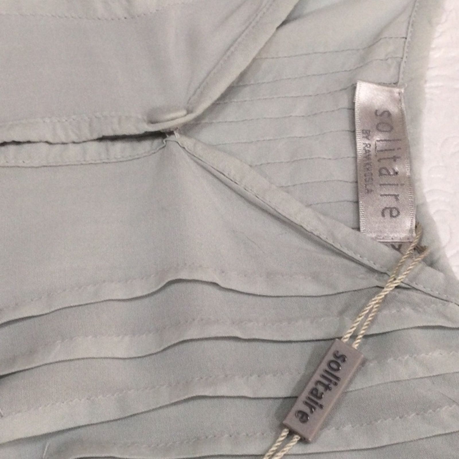 Other Solitaire by Ravi Khosla Pleated Gray Top Size 2X Size XXL / US 16-18 / IT 52-54 - 13 Thumbnail