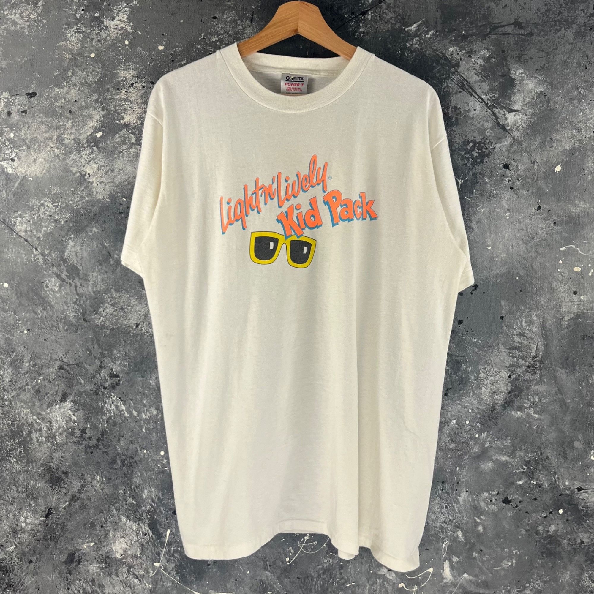 Vintage Vintage 90’s Snack shirt Size US L / EU 52-54 / 3 - 1 Thumbnail
