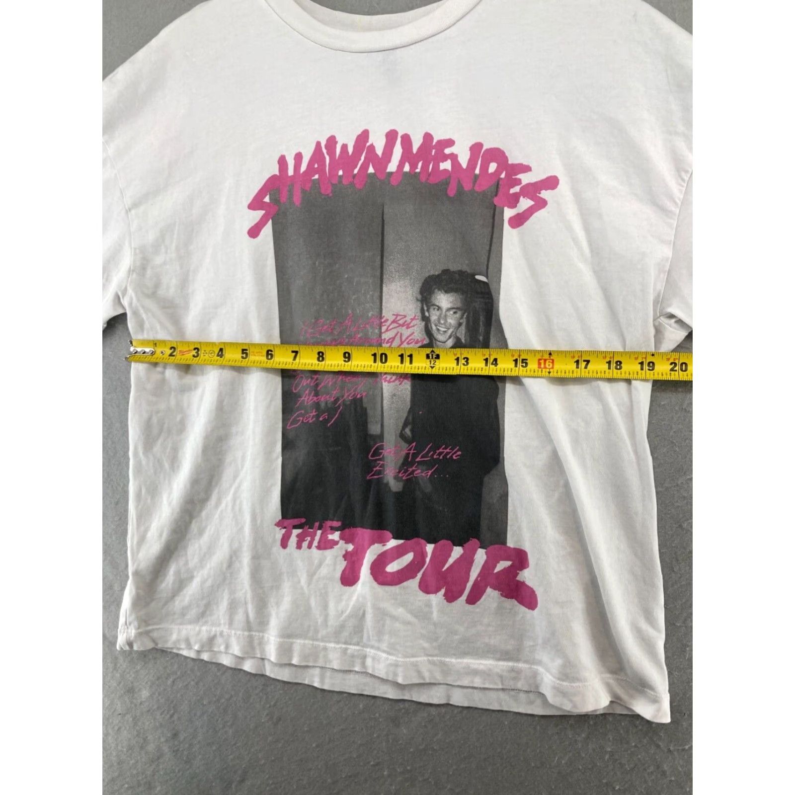 Pinko Shawn Mendes T Shirt Womens M Tour Pink Graphic Shirt Woman M Pink Music Rock Concert 90s Mens Womens Girls Boys Size M / US 6-8 / IT 42-44 - 2 Thumbnail