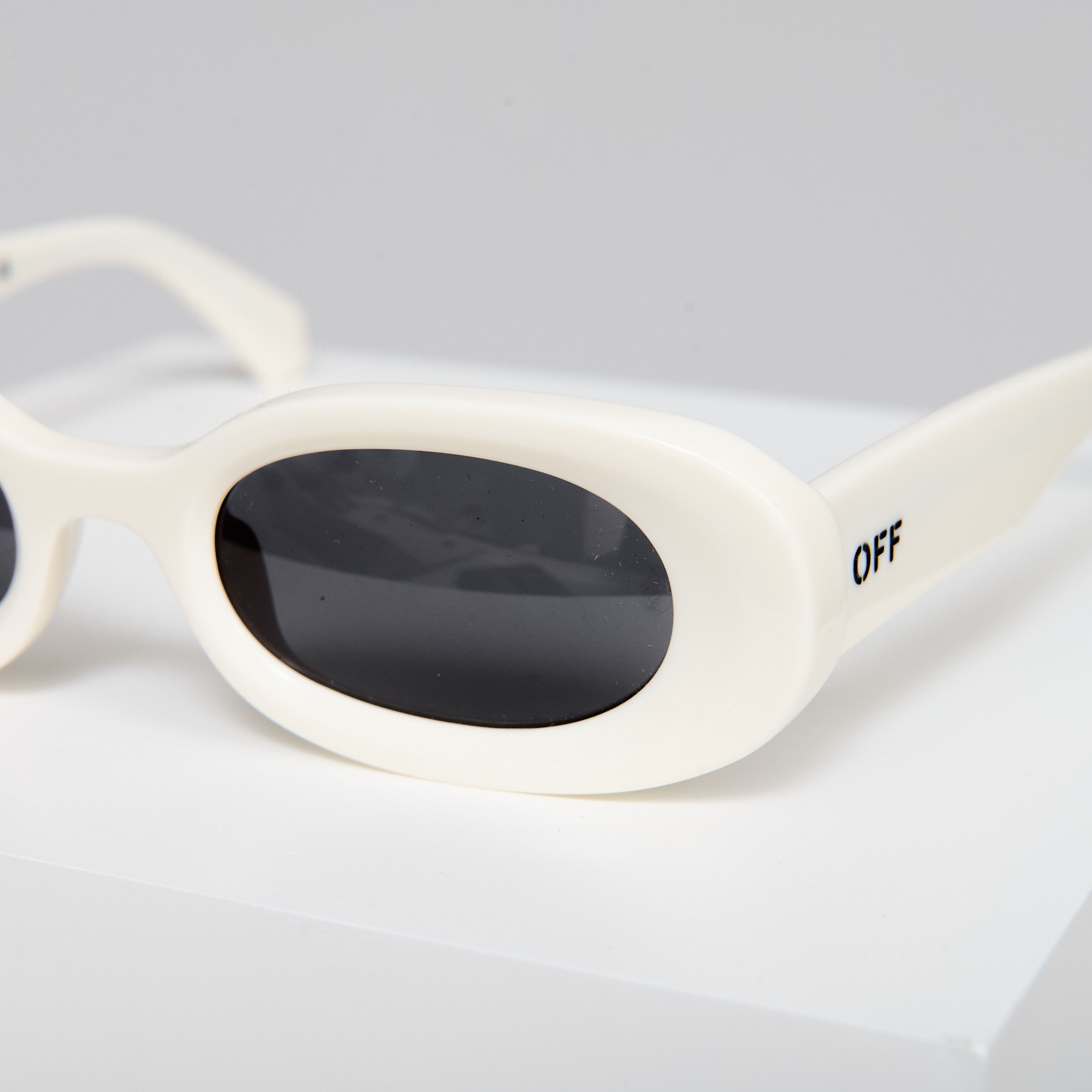 Off-White OFF WHITE AMALFI WHITE SUNGLASSES Size ONE SIZE - 3 Thumbnail