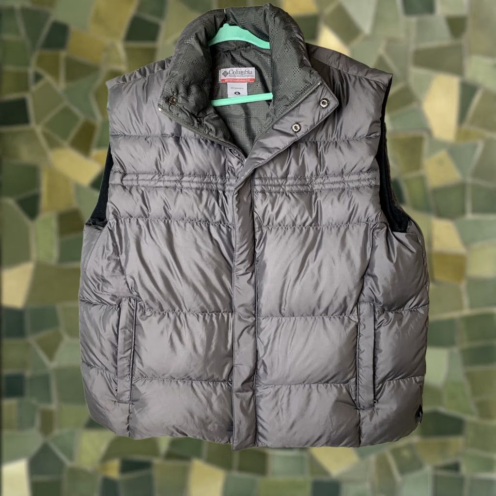 Vintage Columbia Vest Mens XL Gray Down Puffer Quilted Full Zip Insulated Outdoor Ski Hiking Travel Casual Autumn Winter Fall Spring Ready-to-Wear Logo Zipper Size US XL / EU 56 / 4 - 1 Thumbnail