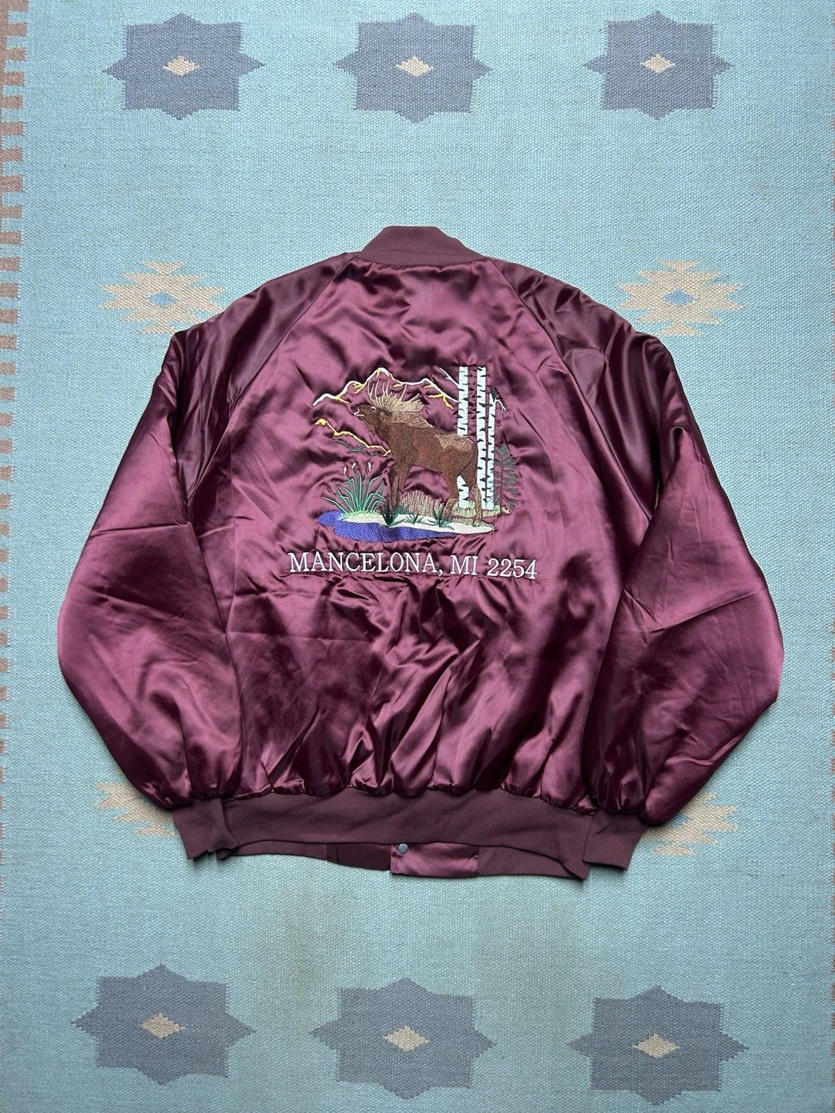 Vintage 80s satin bomber jacket Mancelona Michigan embroider moose L Size US L / EU 52-54 / 3 - 1 Thumbnail