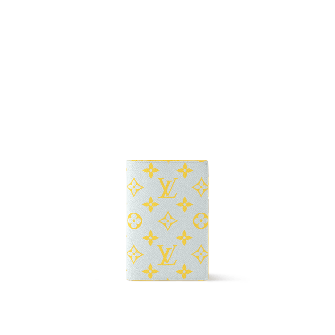 Louis Vuitton Passport Cover Size ONE SIZE - 1 Thumbnail