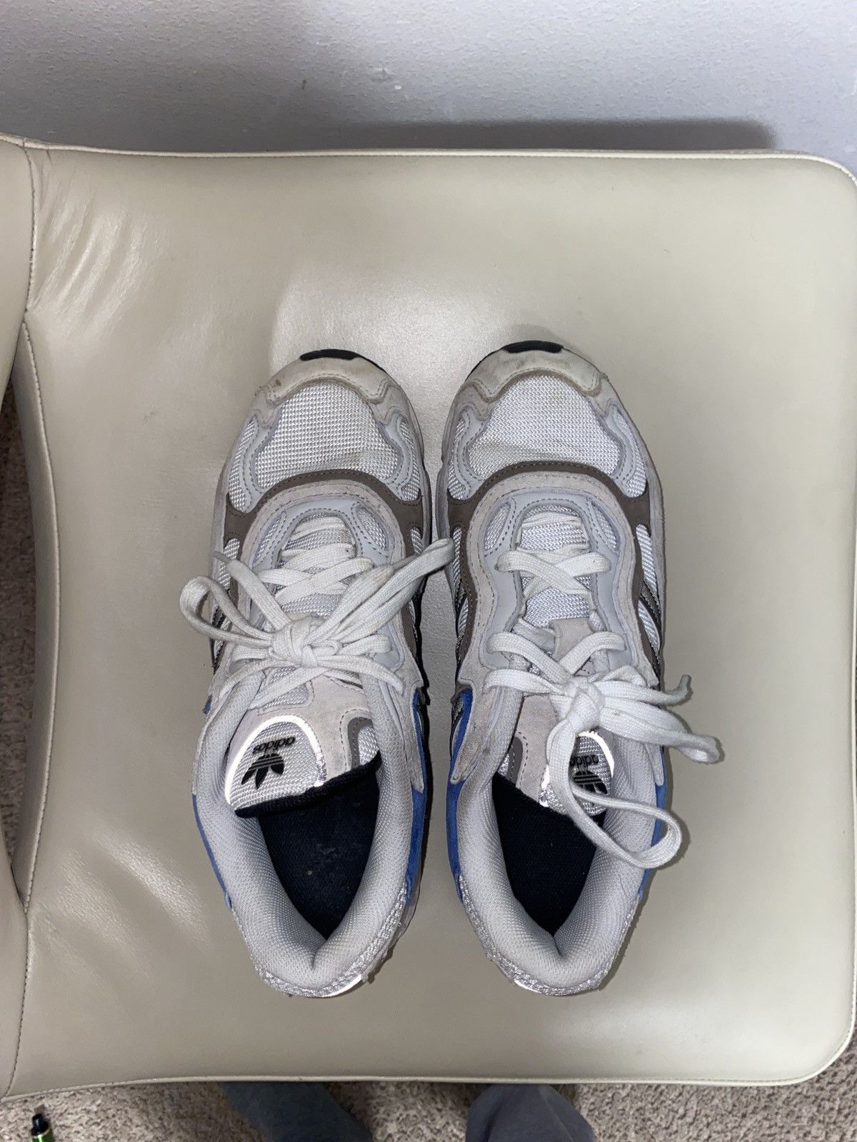 Adidas Adidas Response CL Size US 9.5 / EU 42-43 - 1 Thumbnail