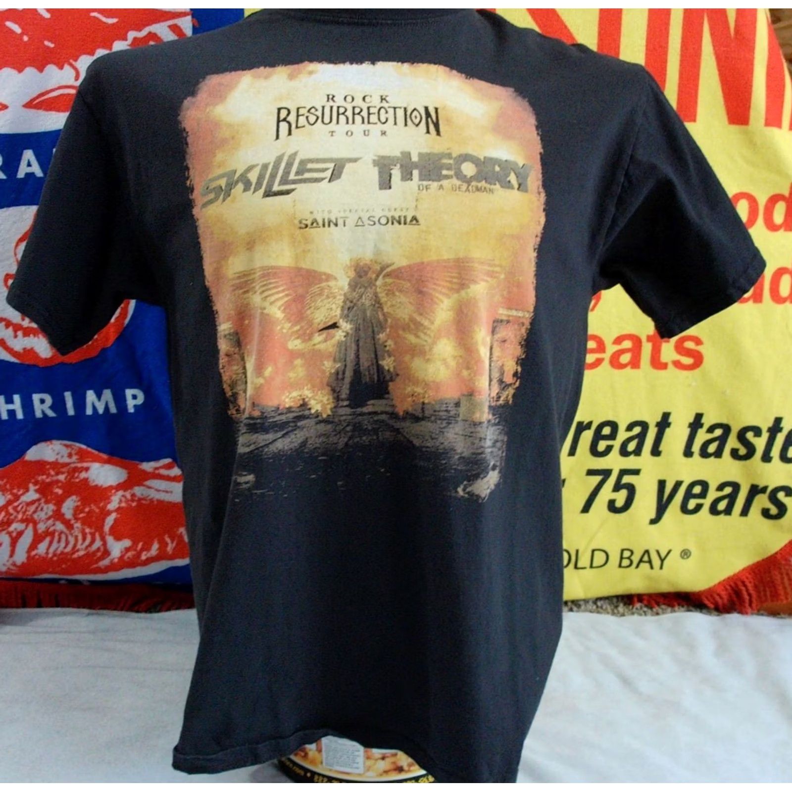 Port & Company VINTAGE Rock Resurrection Tour T-Shirt Mens Large Band Theory of a Deadman SKILLET Size US L / EU 52-54 / 3 - 2 Thumbnail