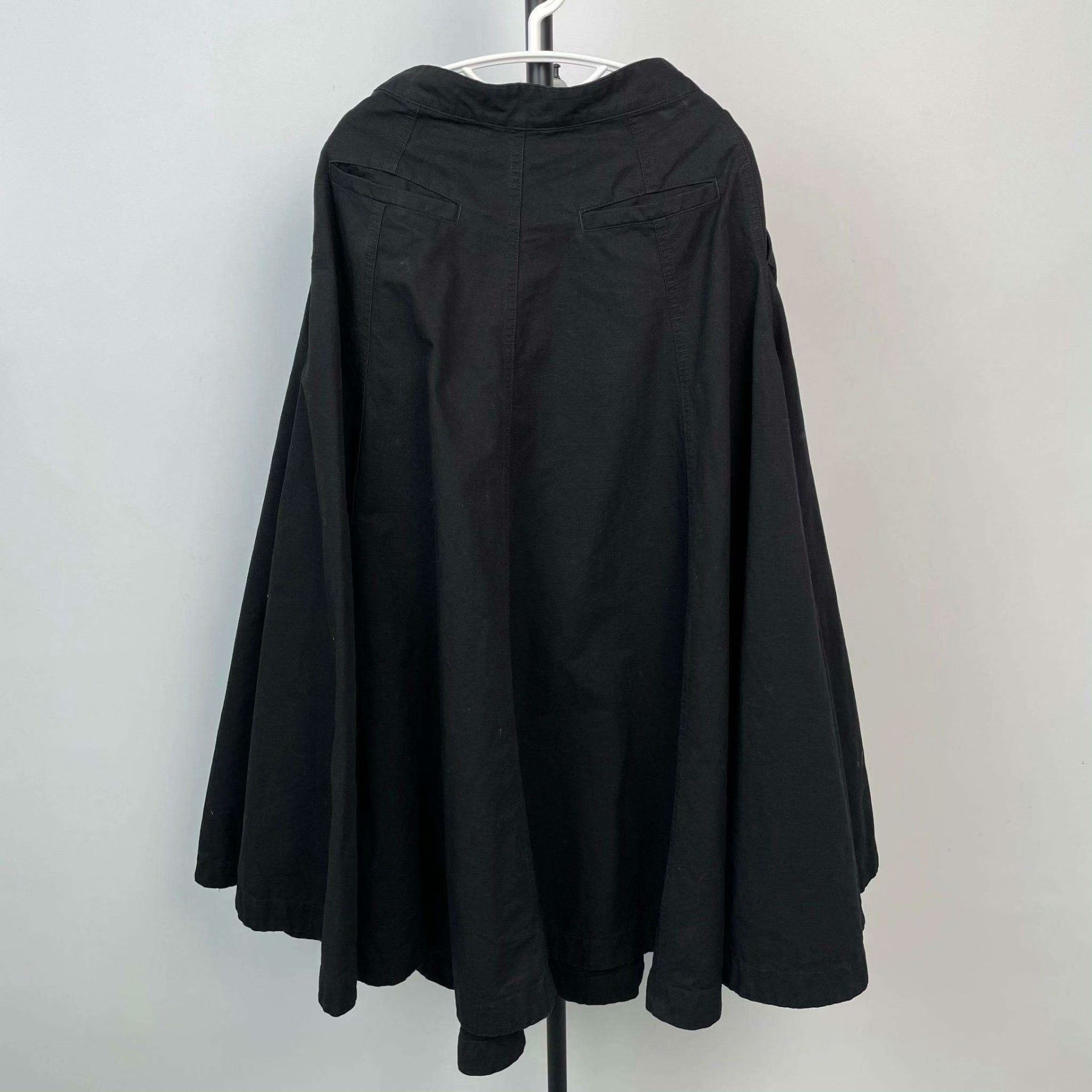Balenciaga Balenciaga Black Skirt 38 Women Size 38" / US 16 / IT 52 - 1 Thumbnail
