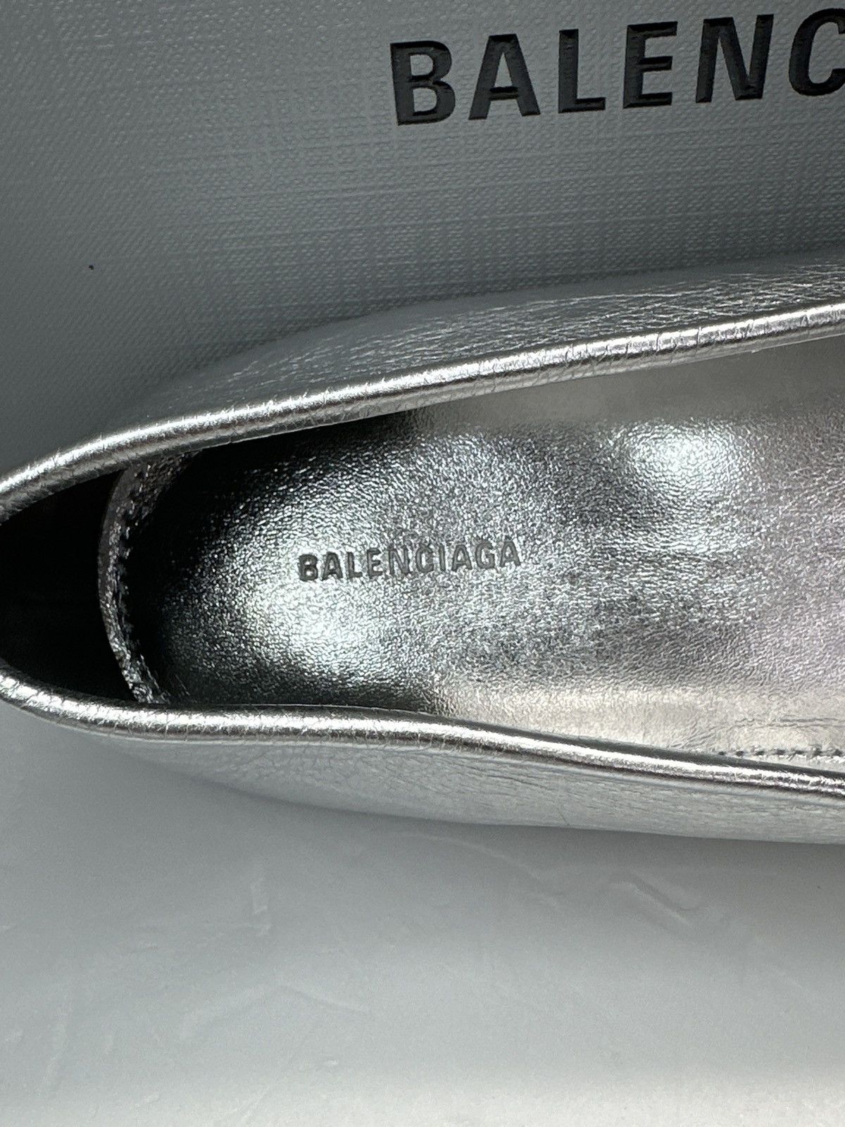 Balenciaga Balenciaga Fetish Metallic Ballerina Flat Size US 7.5 / IT 37.5 - 17 Thumbnail