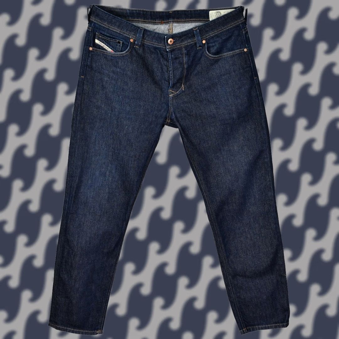 Diesel DIESEL LARKLEE-BEEX 084LNH_STRETCH REGULAR TAPERED JEANS W34/L30 Blue Mens Regular Jeans Size US 34 / EU 50 - 1 Thumbnail