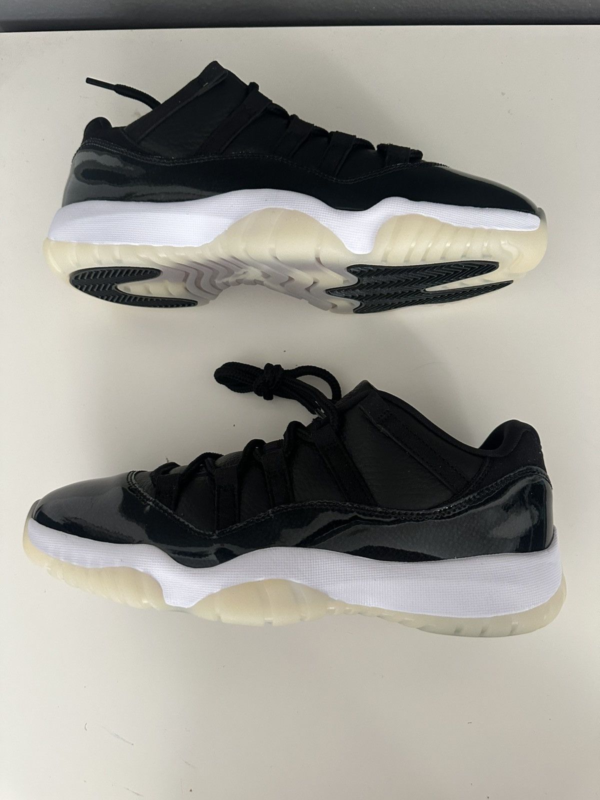Jordan Brand Jordan 11 Retro Low 72-10 Size US 9.5 / EU 42-43 - 5 Thumbnail