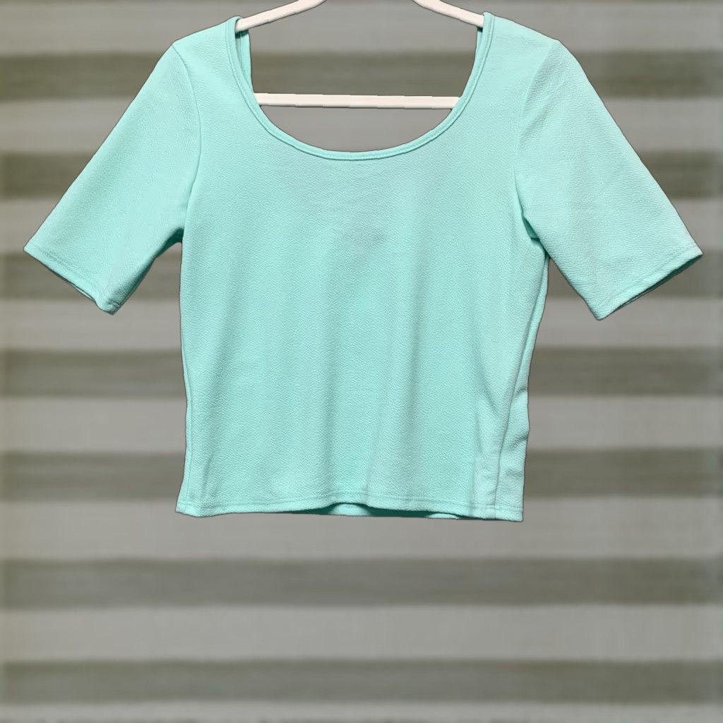 Vintage About A Girl Cropped Pullover Shirt Women L Mint Green USA Size L / US 10 / IT 46 - 1 Thumbnail
