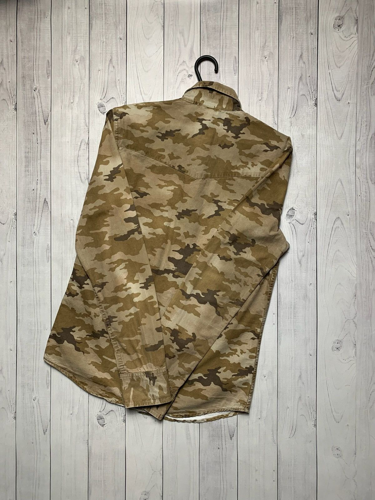 Levi's Vintage Clothing × Vintage Vintage Camo Levi’s denim shirt size S Size US S / EU 44-46 / 1 - 4 Thumbnail